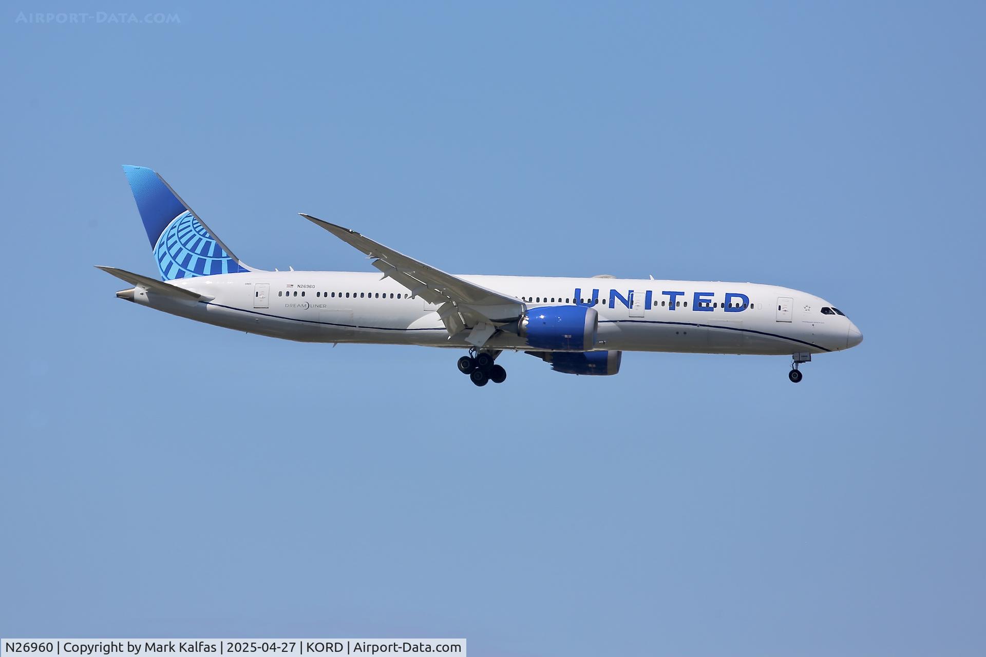 N26960, 2015 Boeing 787-9 Dreamliner Dreamliner C/N 36408, B789 United Airlines Boeing 787-9 Dreamliner N26960 10C approach KORD