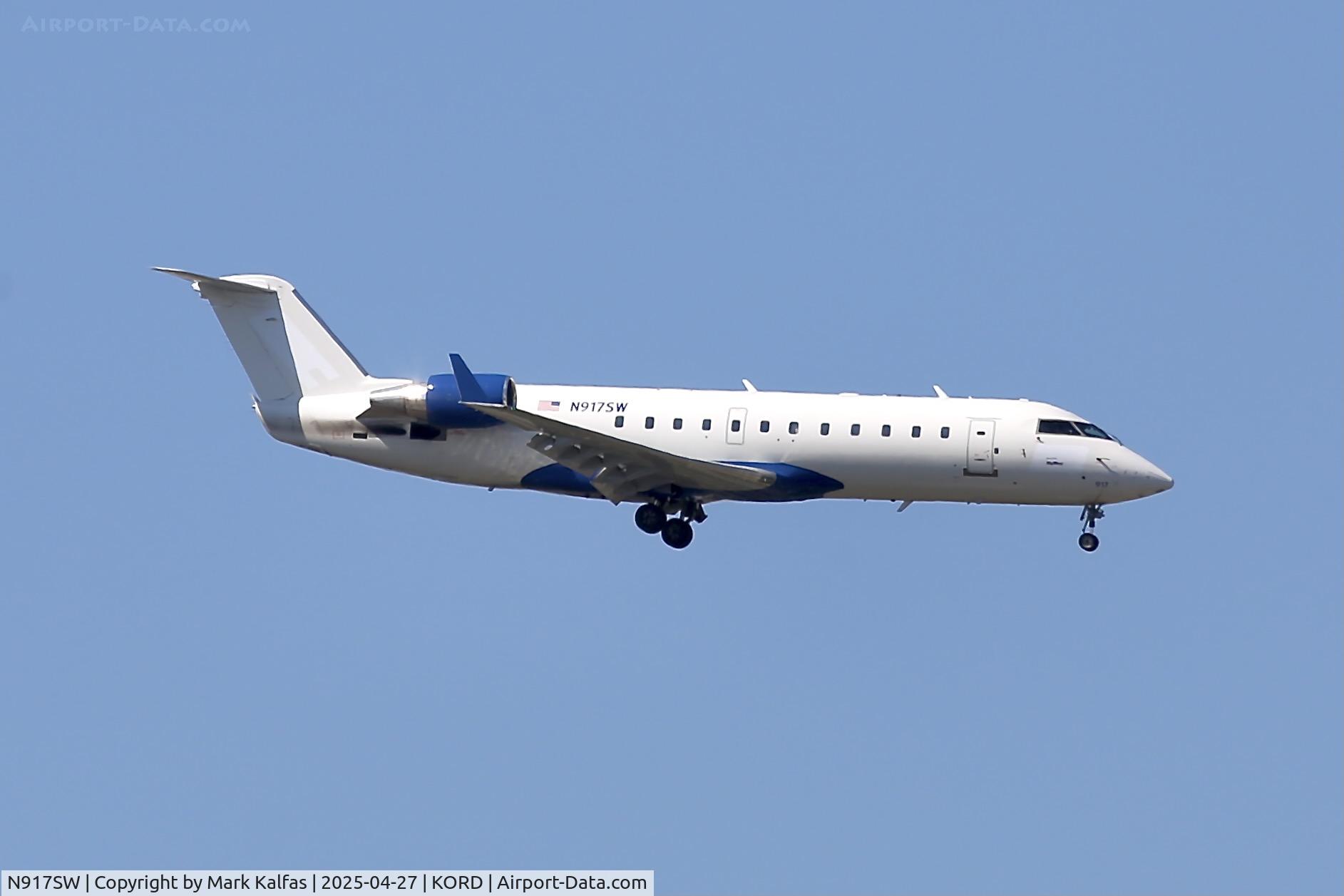N917SW, 2002 Canadair CRJ-200LR (CL-600-2B19) C/N 7641, CRJ2 SkyWest/United Express Bombardier CL-600-2B19 N917SW arriving 10C KORD