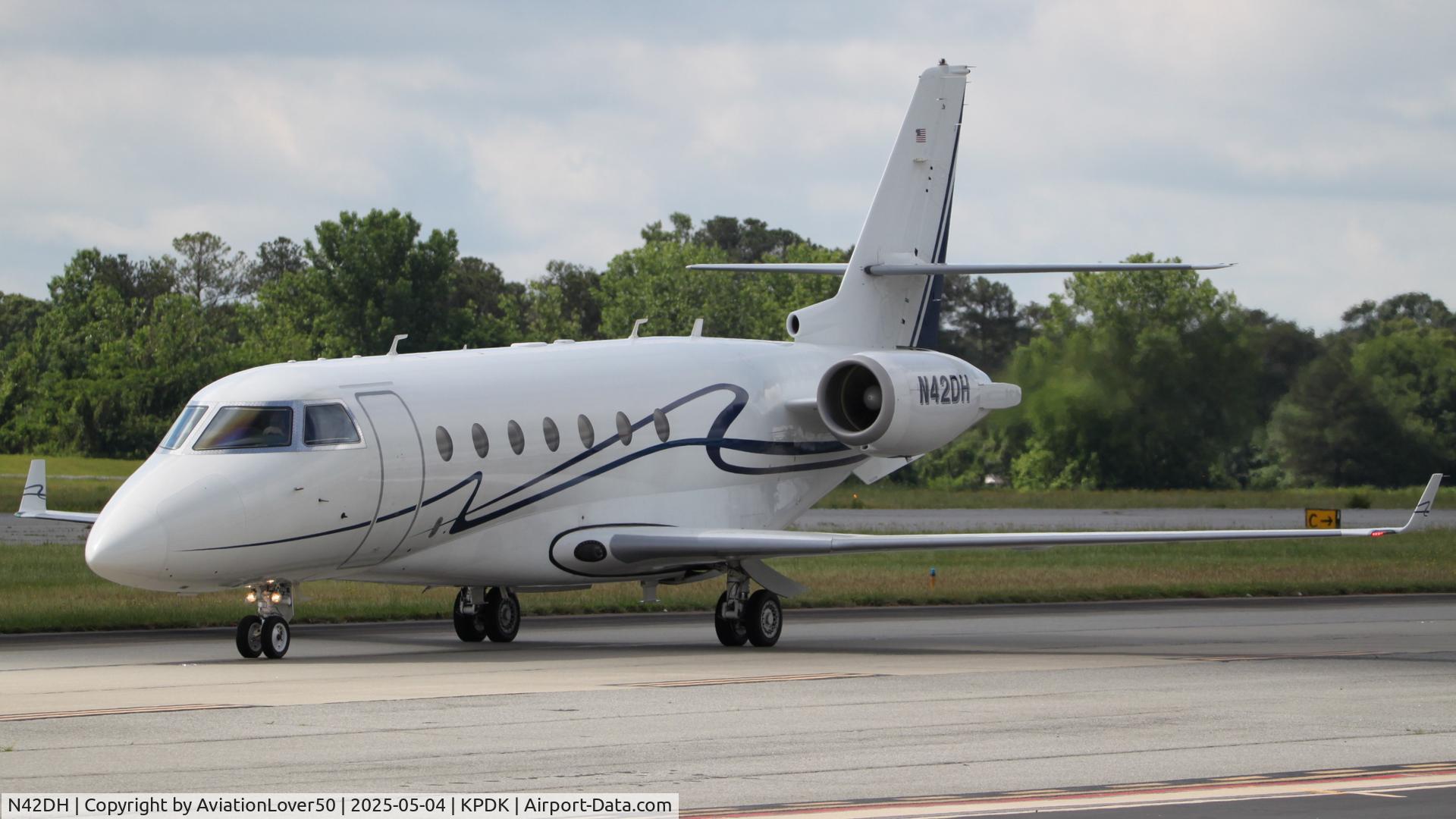 N42DH, 2010 Gulfstream Aerospace G200 C/N 250, JetLinx G200