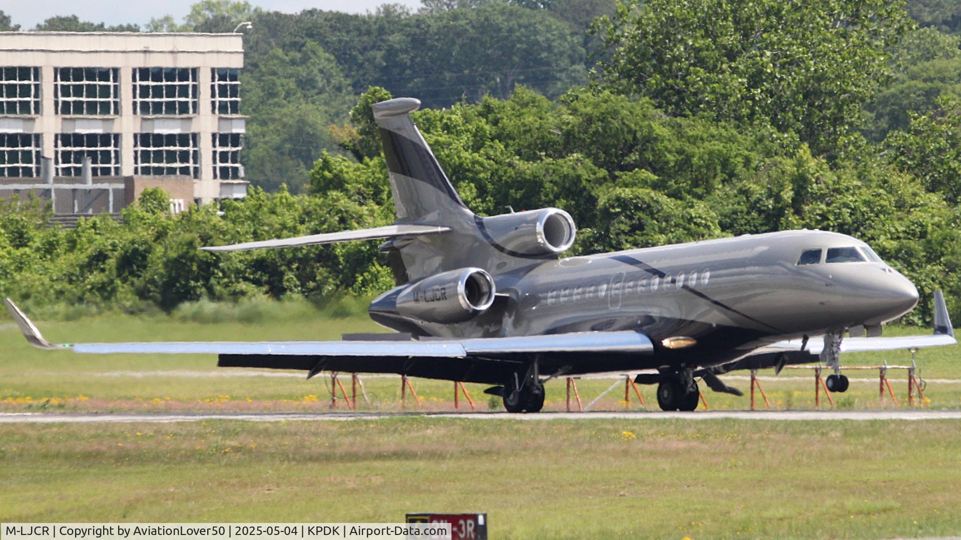 M-LJCR, 2009 Dassault Falcon 7X C/N 59, Falcon 7X