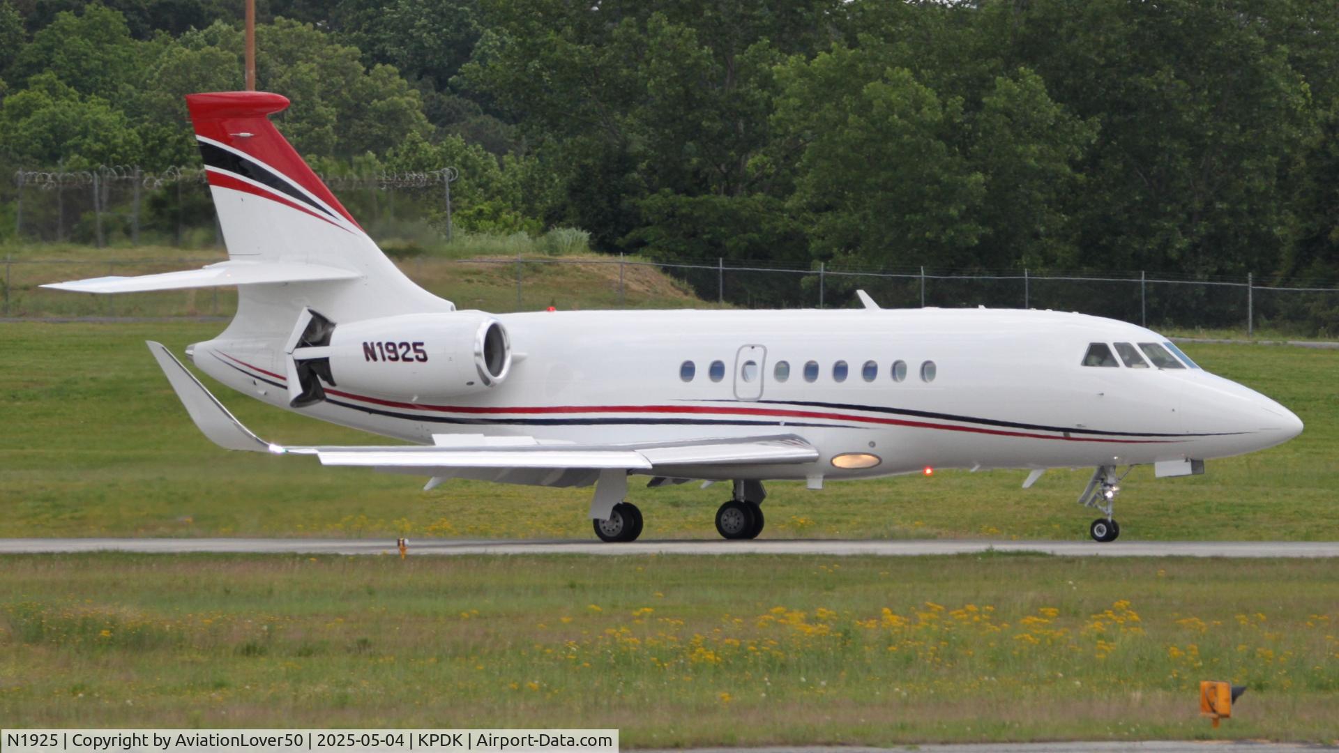 N1925, 2014 Dassault Falcon 2000LX C/N 286, Falcon 2000LXS