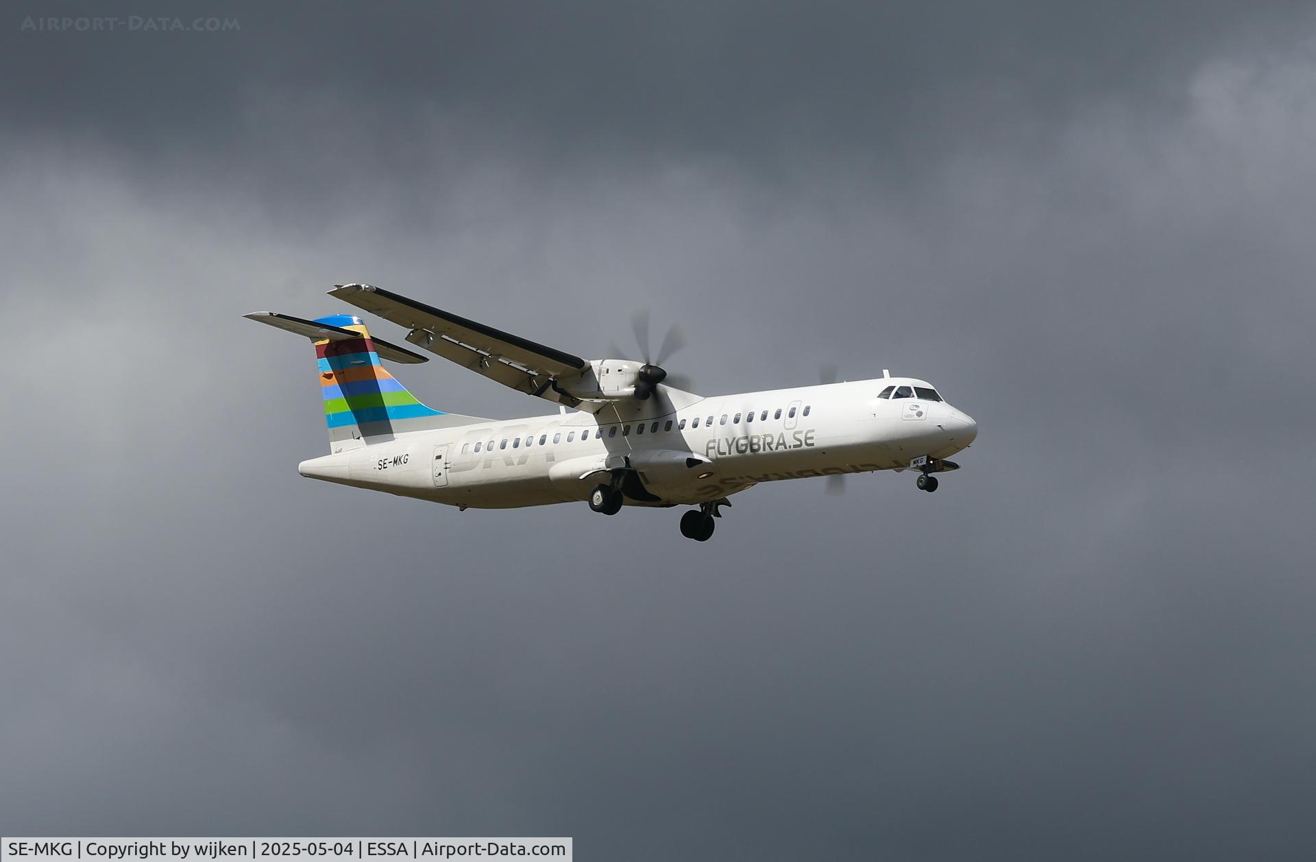 SE-MKG, 2016 ATR 72-600 C/N 1354, Rwy 01L