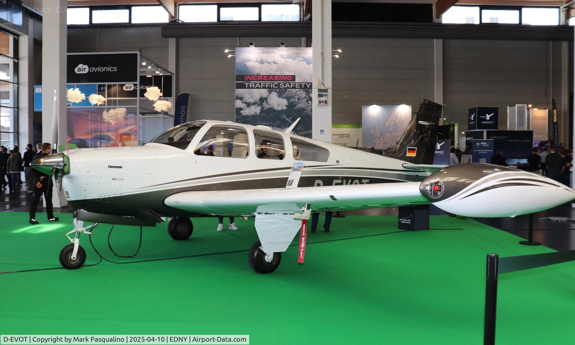 D-EVOT, 1990 Beech F33A Bonanza C/N CE-1438, Beech F33A