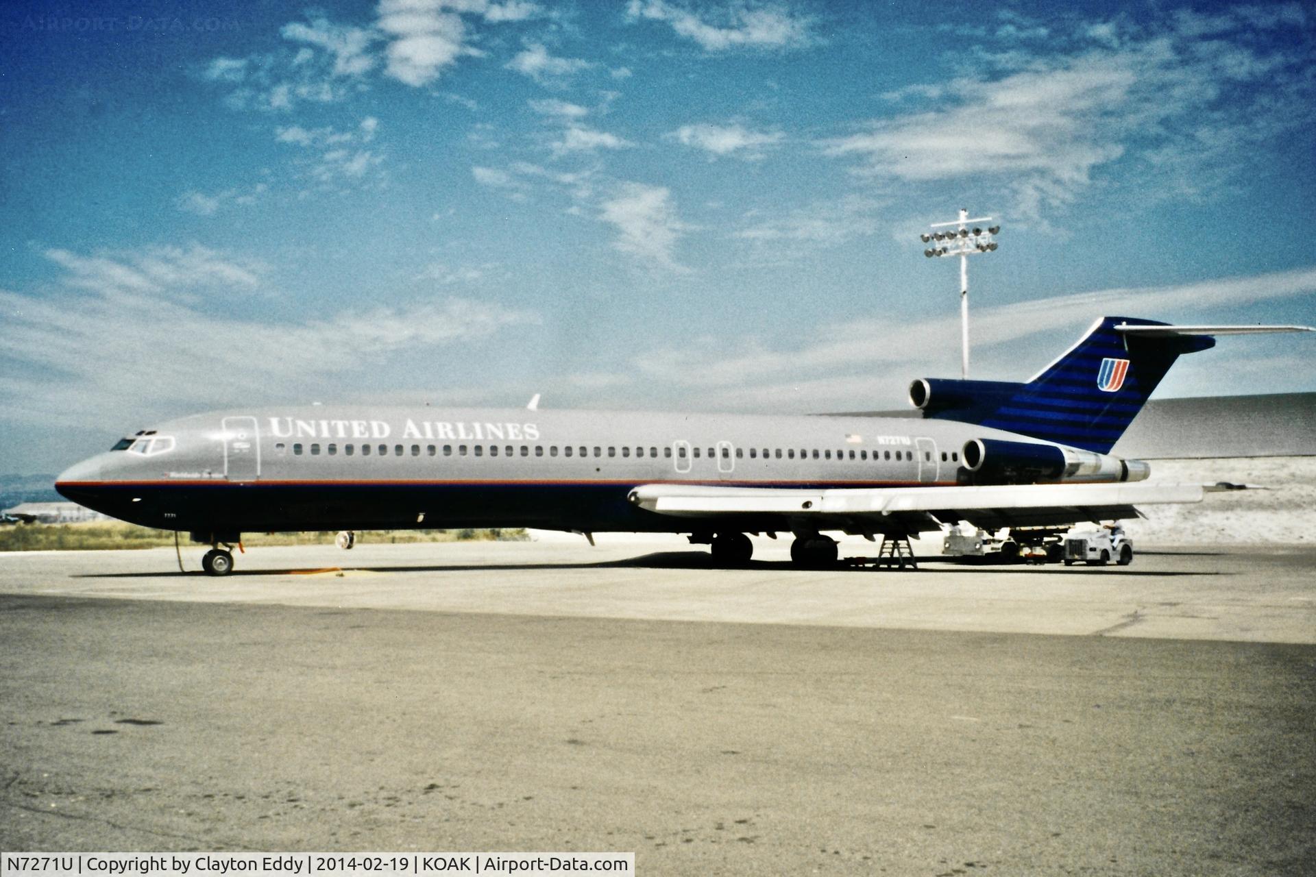 N7271U, 1978 Boeing 727-222 C/N 21418, Oakland airport