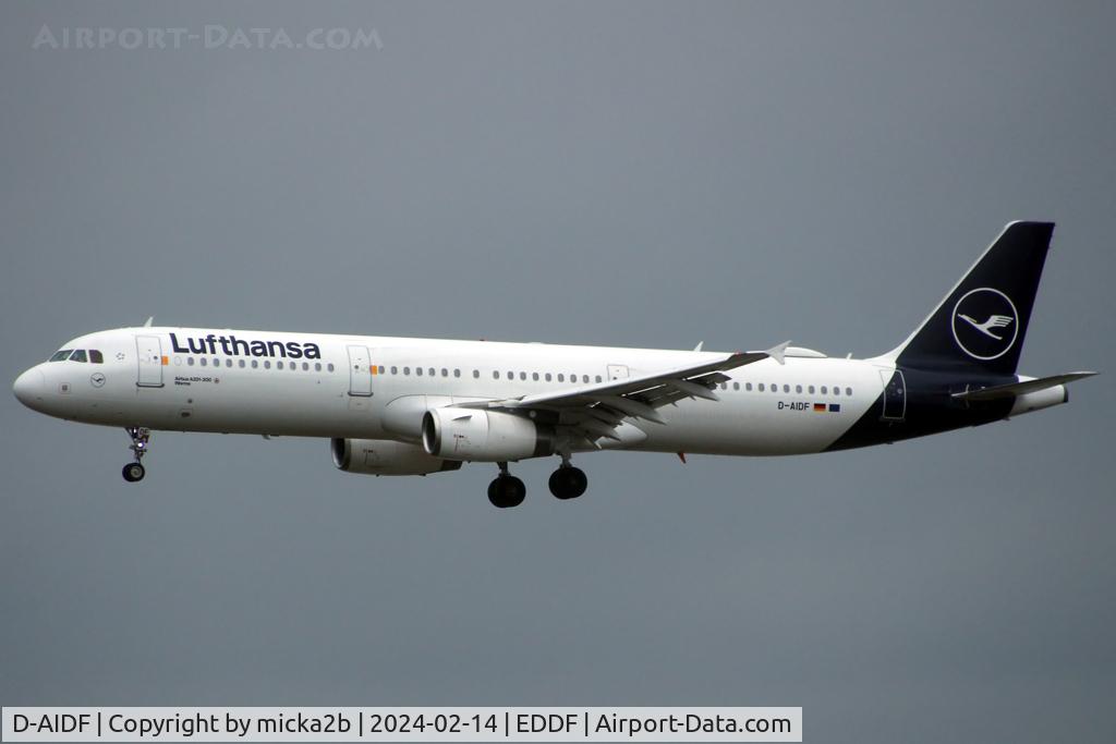 D-AIDF, 2011 Airbus A321-231 C/N 4626, Landing
