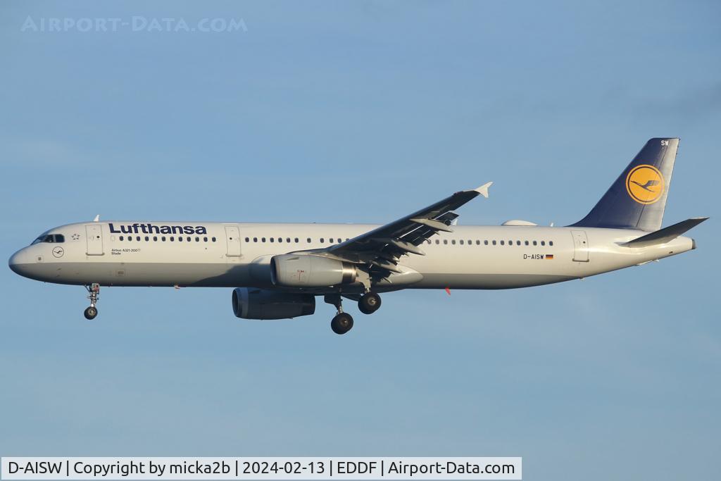 D-AISW, 2009 Airbus A321-231 C/N 4087, Landing