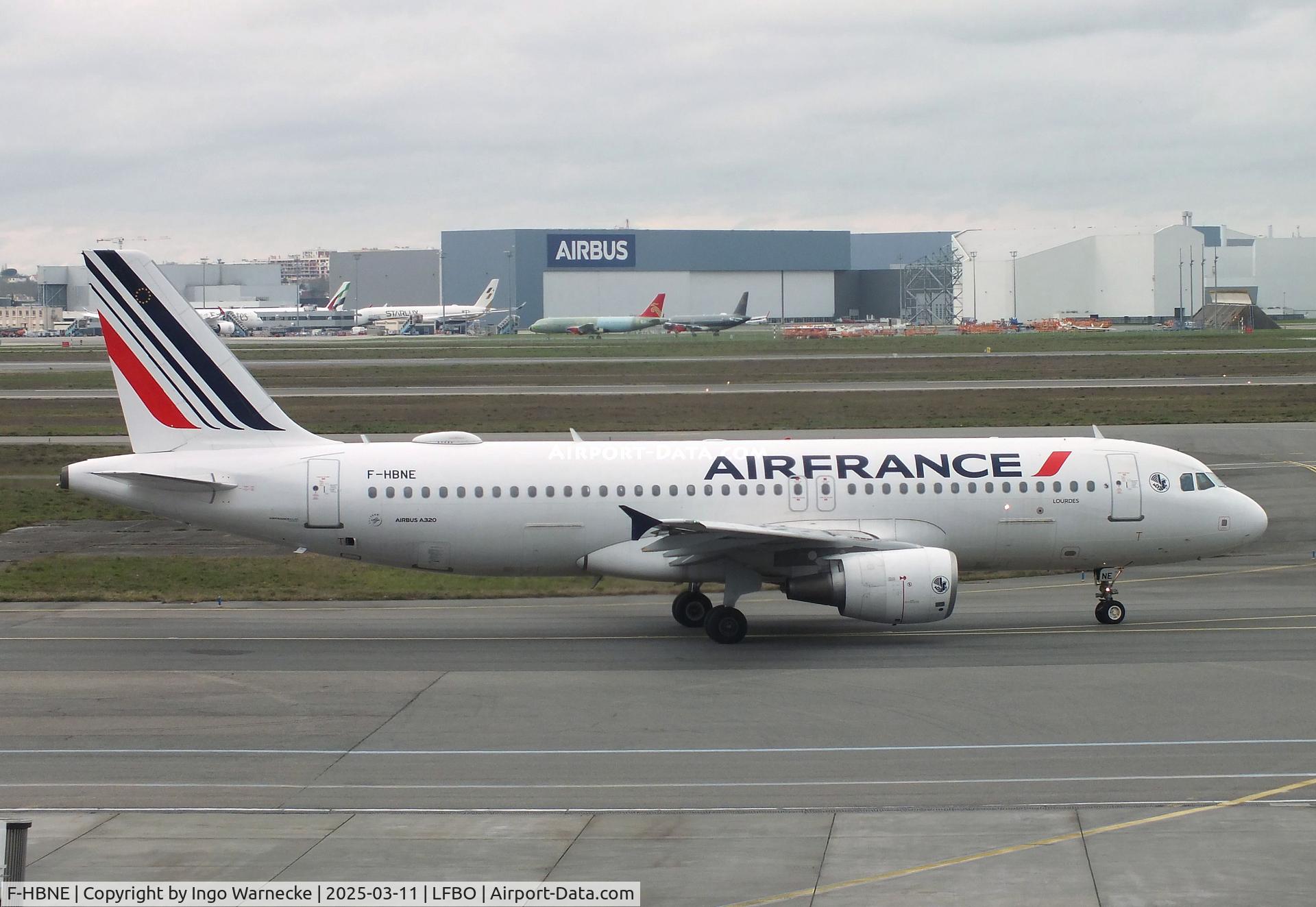 F-HBNE, 2011 Airbus A320-214 C/N 4664, Airbus A320-214 of Air France at Toulouse Blagnac airport