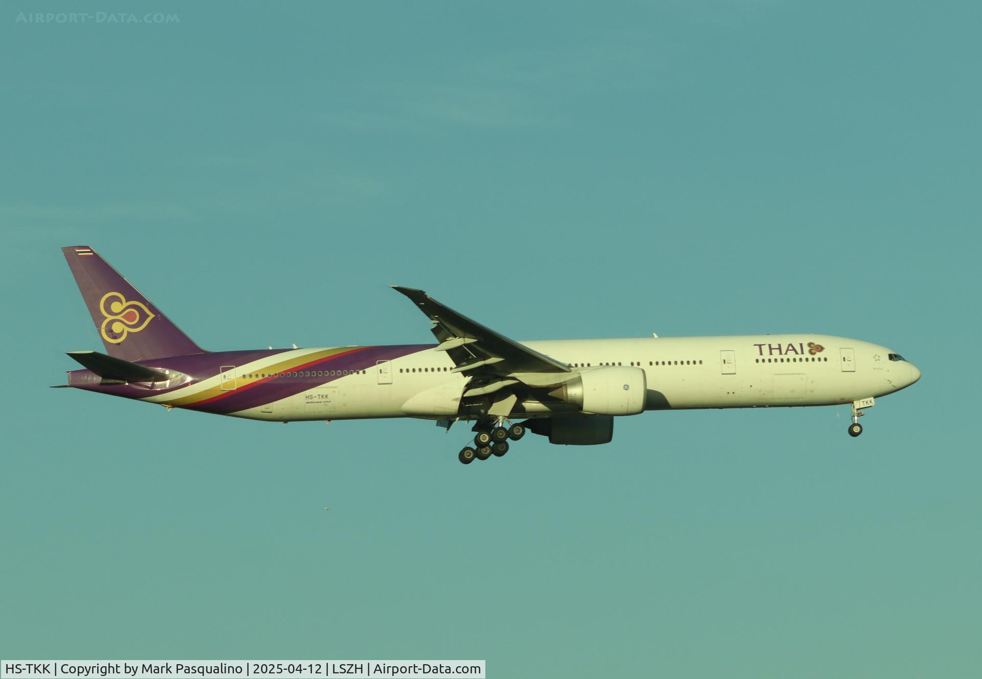 HS-TKK, 2012 Boeing 777-3AL/ER C/N 41520, Boeing 777-3AL/ER