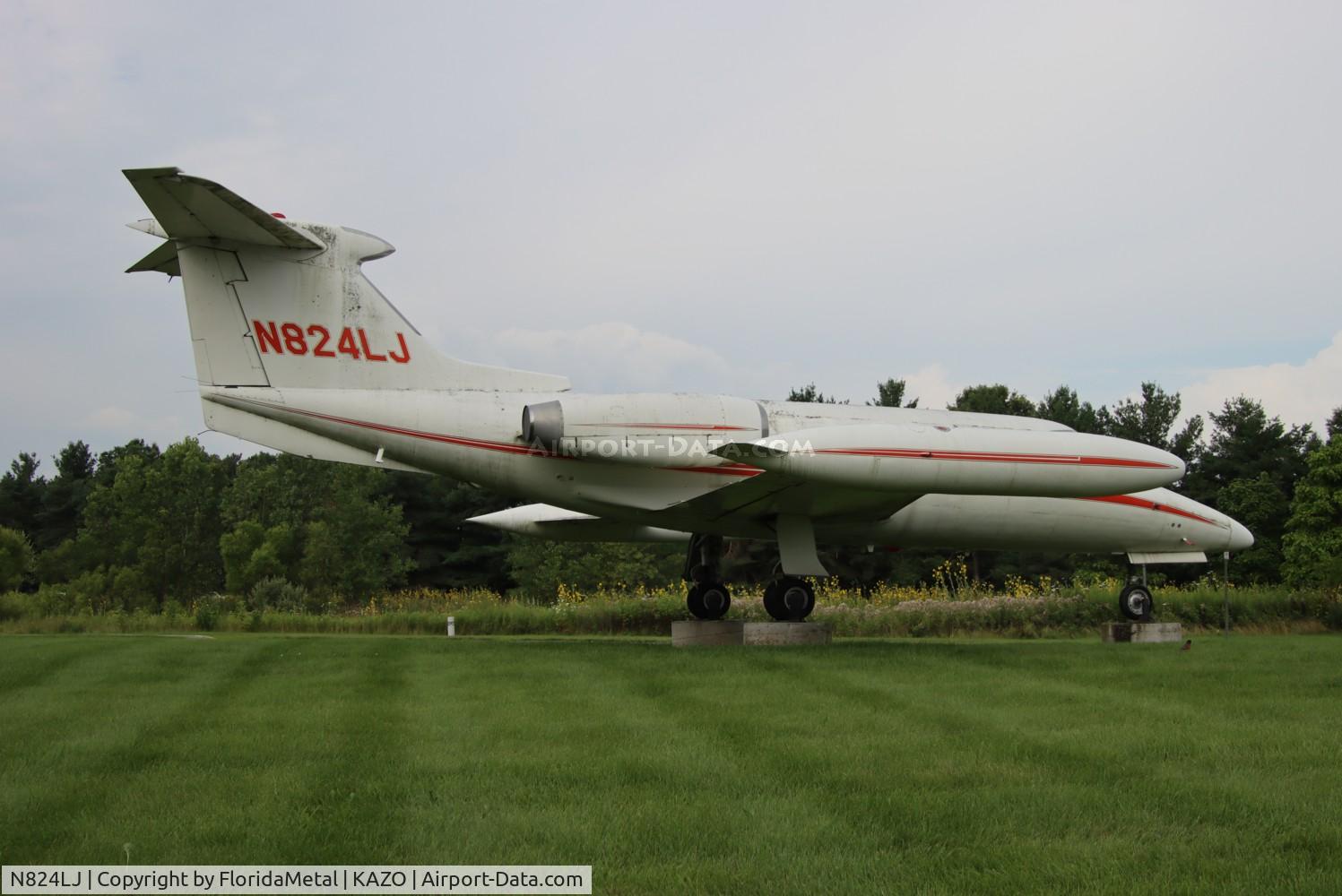 N824LJ, 1966 Learjet 23 C/N 23-083, Lear 23 zx