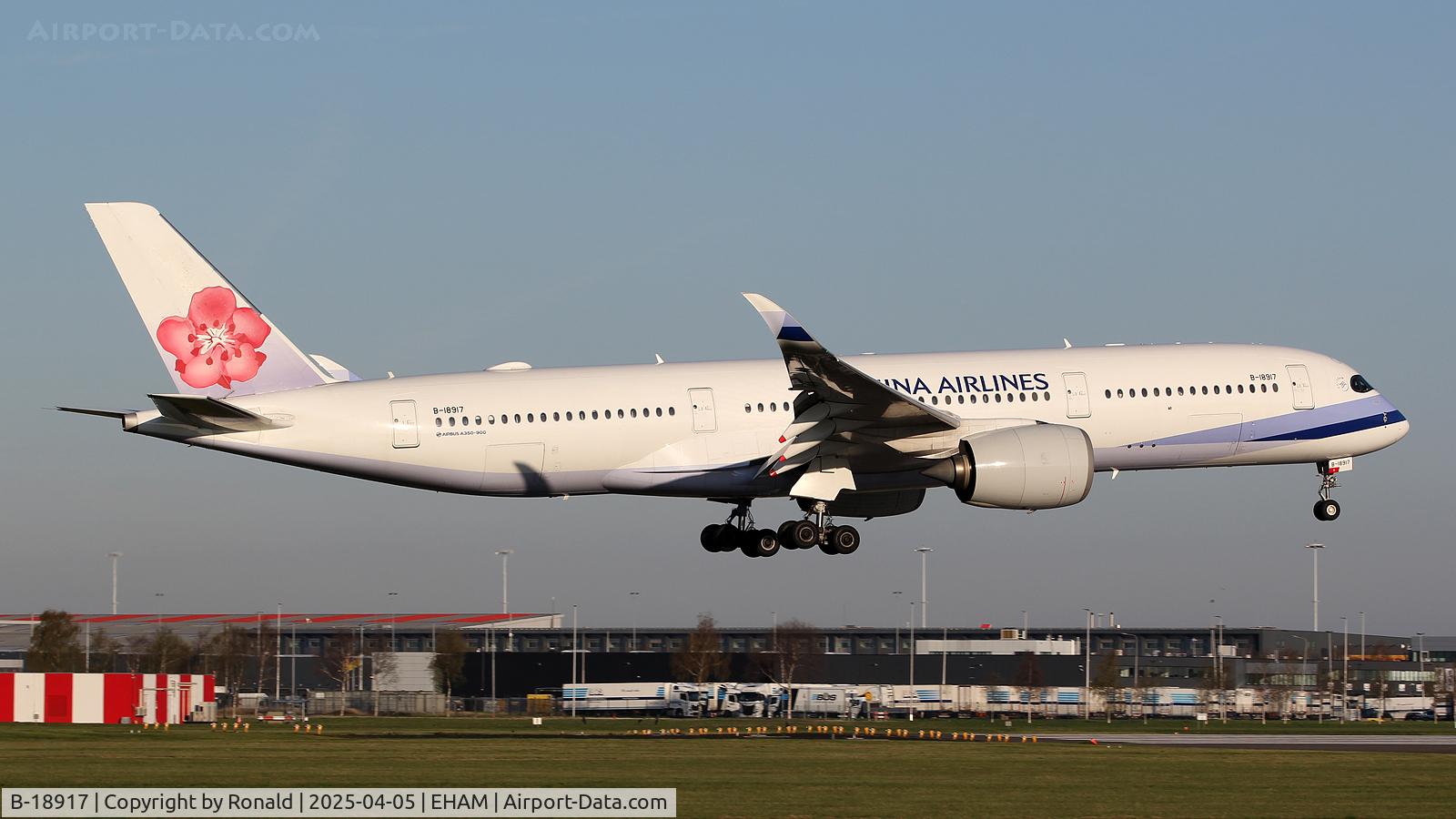 B-18917, 2018 Airbus A350-941 C/N 208, at eham