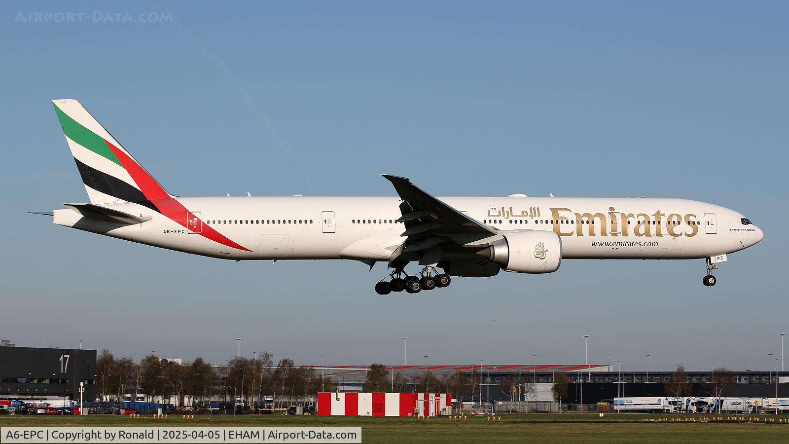A6-EPC, Boeing 777-31H(ER) C/N 42322, at eham