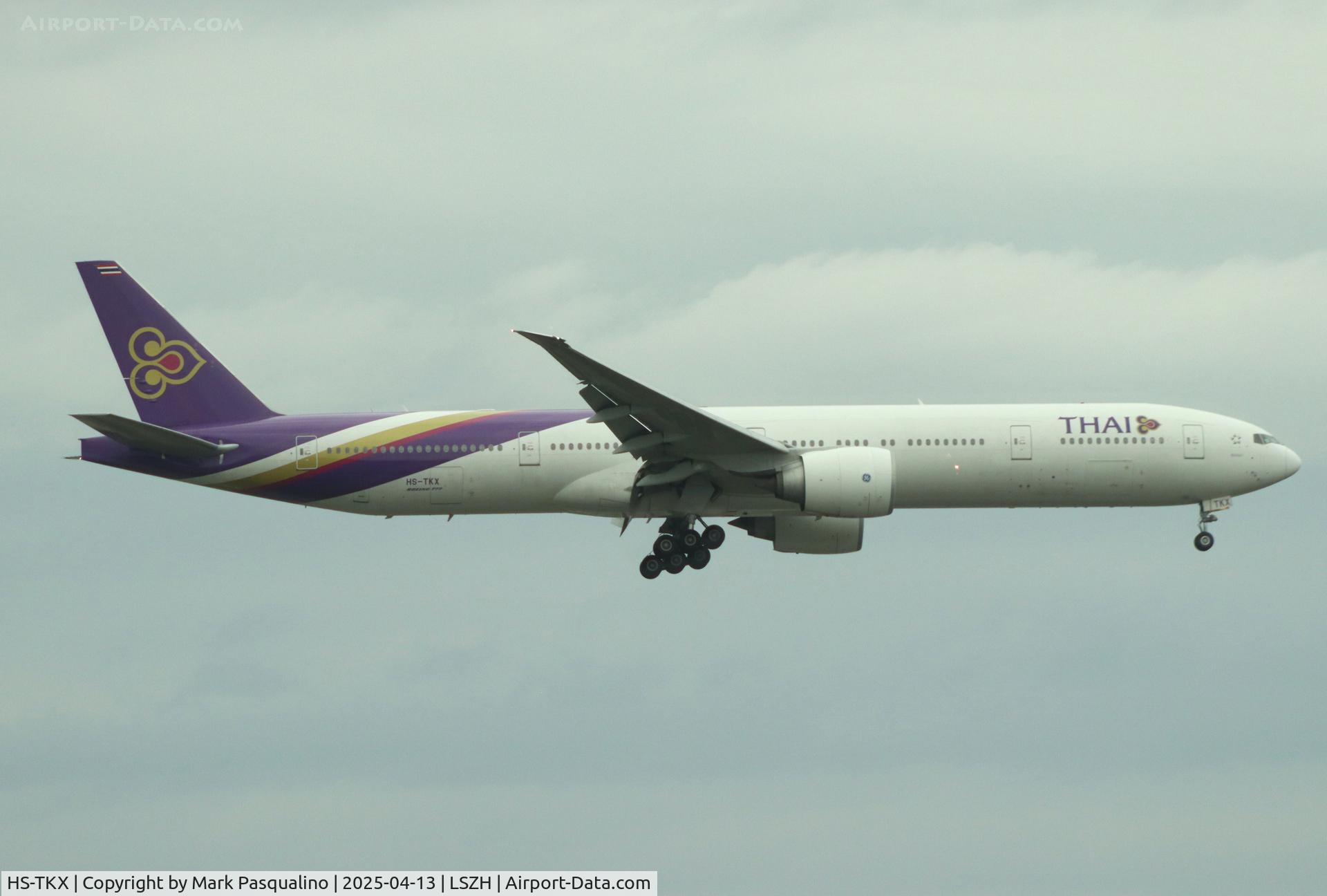 HS-TKX, 2014 Boeing 777-3D7/ER C/N 42113, Boeing 777-3D7/ER