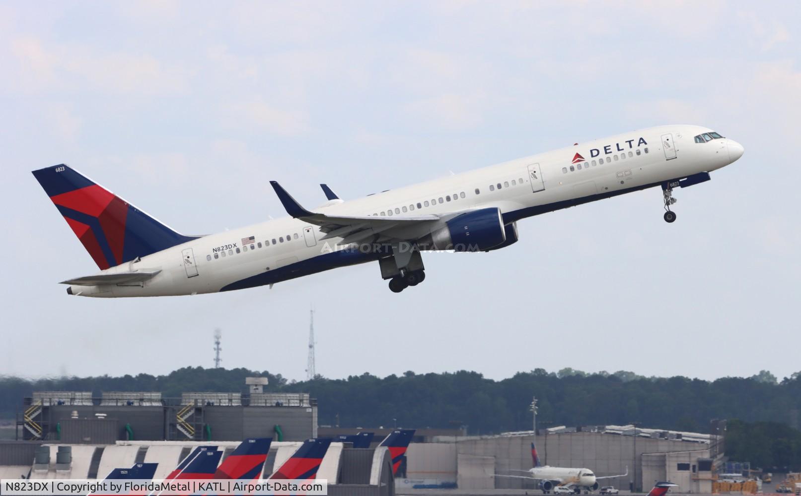 N823DX, 2004 Boeing 757-26D C/N 33967, DAL 752 zx atl-dtw