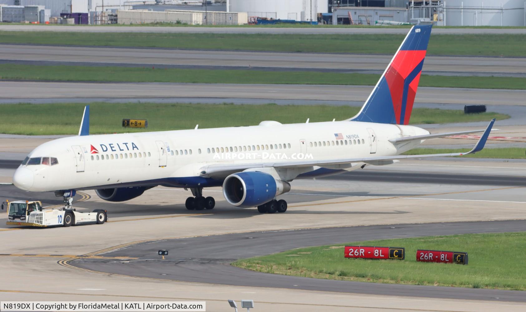 N819DX, 2004 Boeing 757-26D C/N 33959, DAL 752 zx 