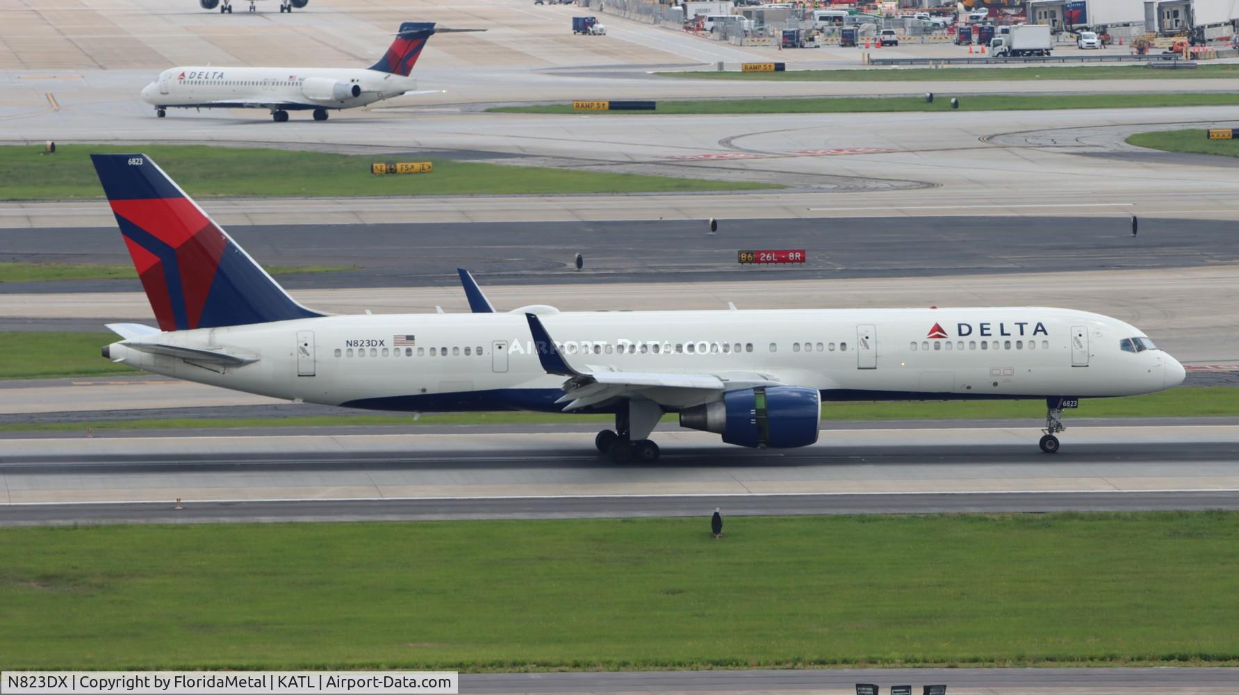 N823DX, 2004 Boeing 757-26D C/N 33967, DAL 752 zx dtw-atl