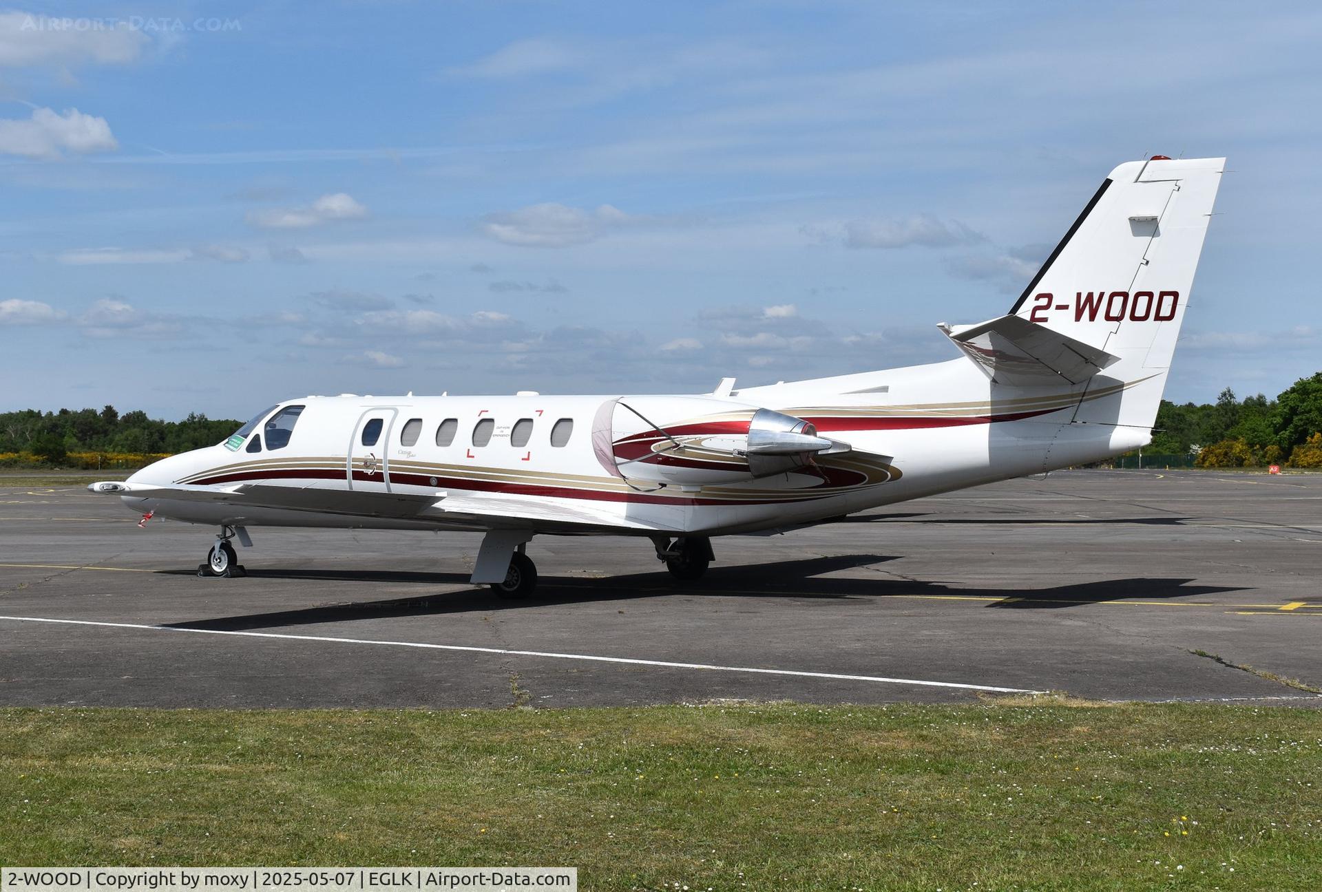 M-WOOD, 2002 Cessna 550 Citation Bravo C/N 550-1042, Cessna 550 Citation Bravo at Blackbushe.