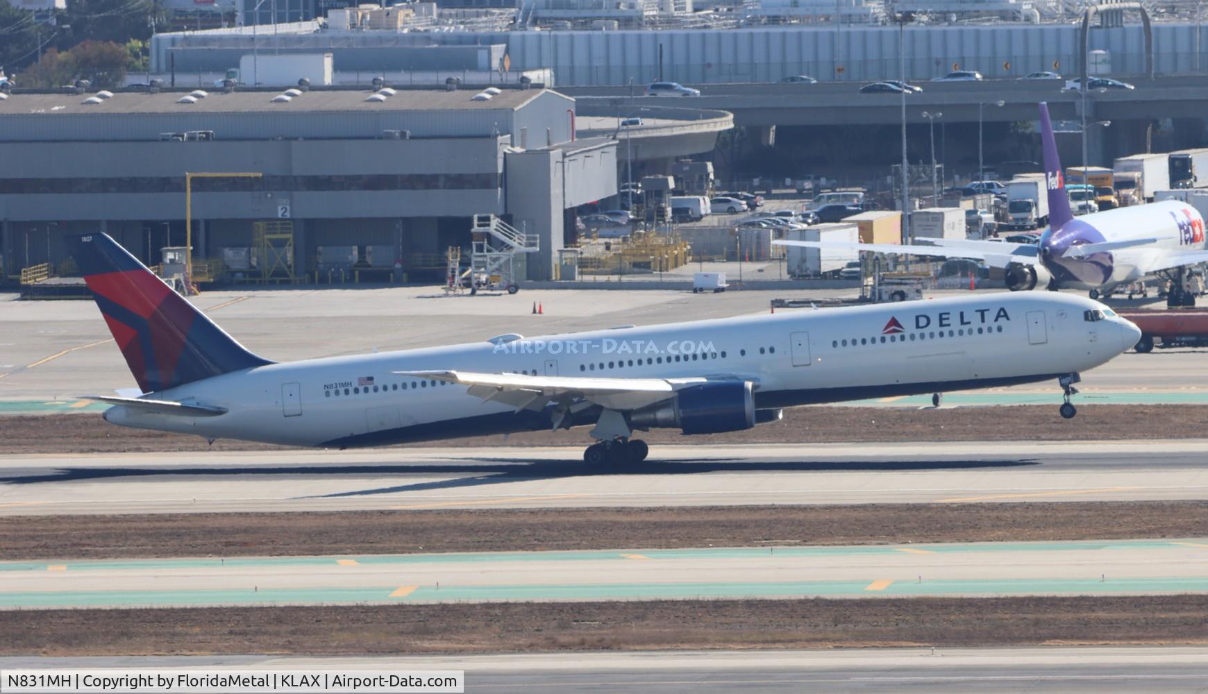 N831MH, 2000 Boeing 767-432/ER C/N 29702, DAL 764 zx jfk-lax