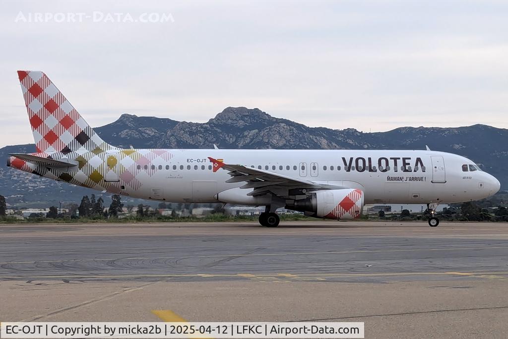 EC-OJT, 2012 Airbus A320-214 C/N 5112, Taxiing