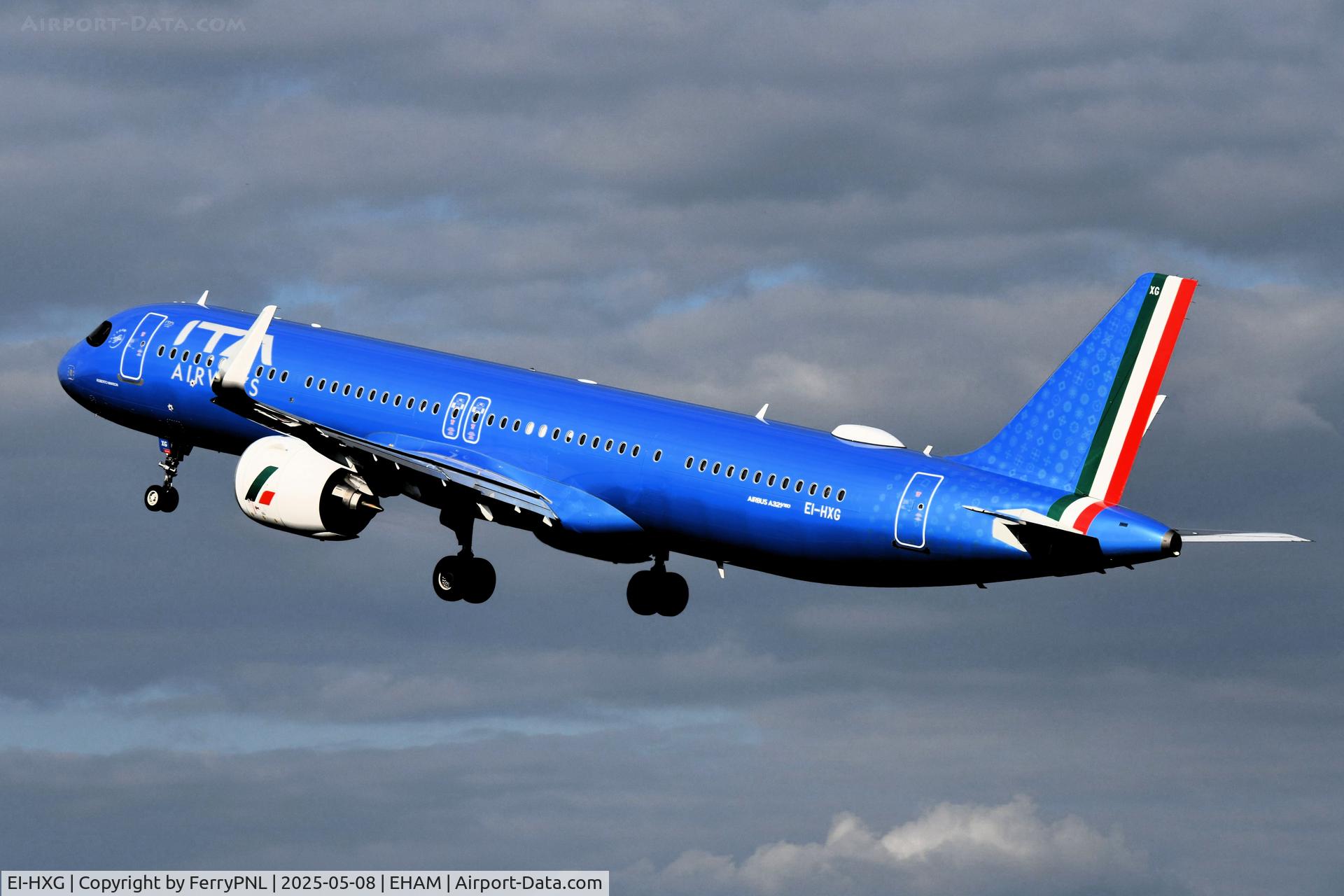 EI-HXG, 2024 Airbus A321-271NX C/N 11886, ITA A321N lifting off from AMS