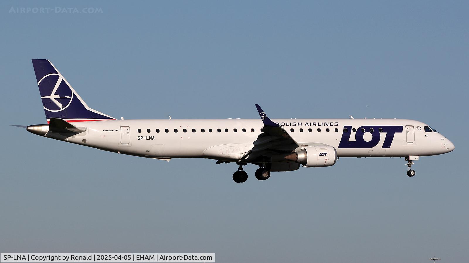 SP-LNA, 2011 Embraer 195LR (ERJ-190-200LR) C/N 19000415, at eham