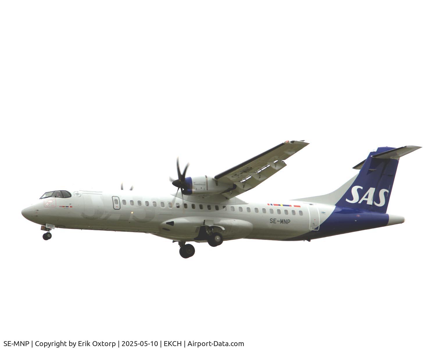 SE-MNP, 2015 ATR 72-600 C/N 1254, SE-MNP landing rw 22L