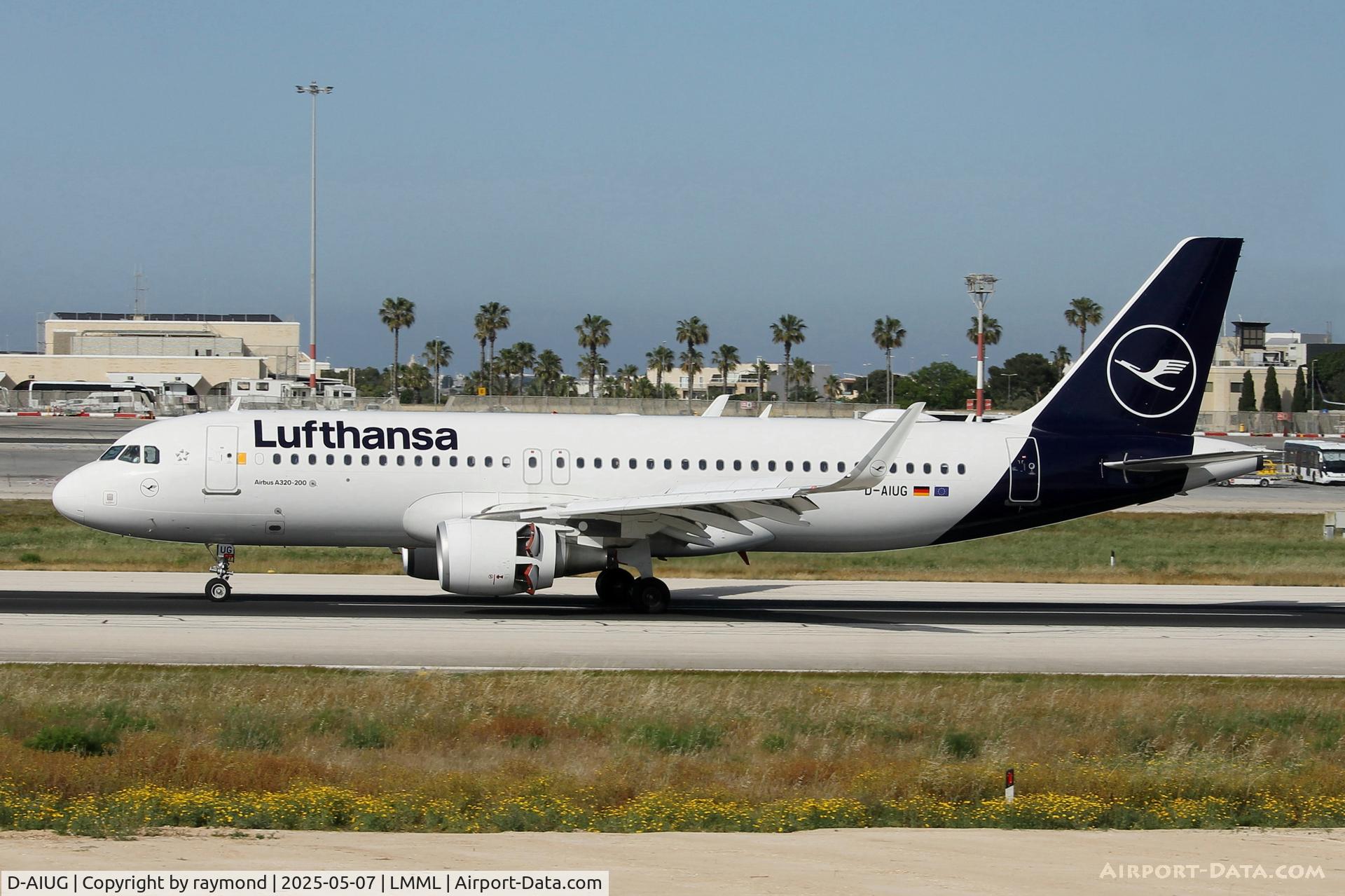 D-AIUG, 2014 Airbus A320-214 C/N 6202, Airbus A320-214 reg D-AIUG of Lufthansa just landed in Malta.