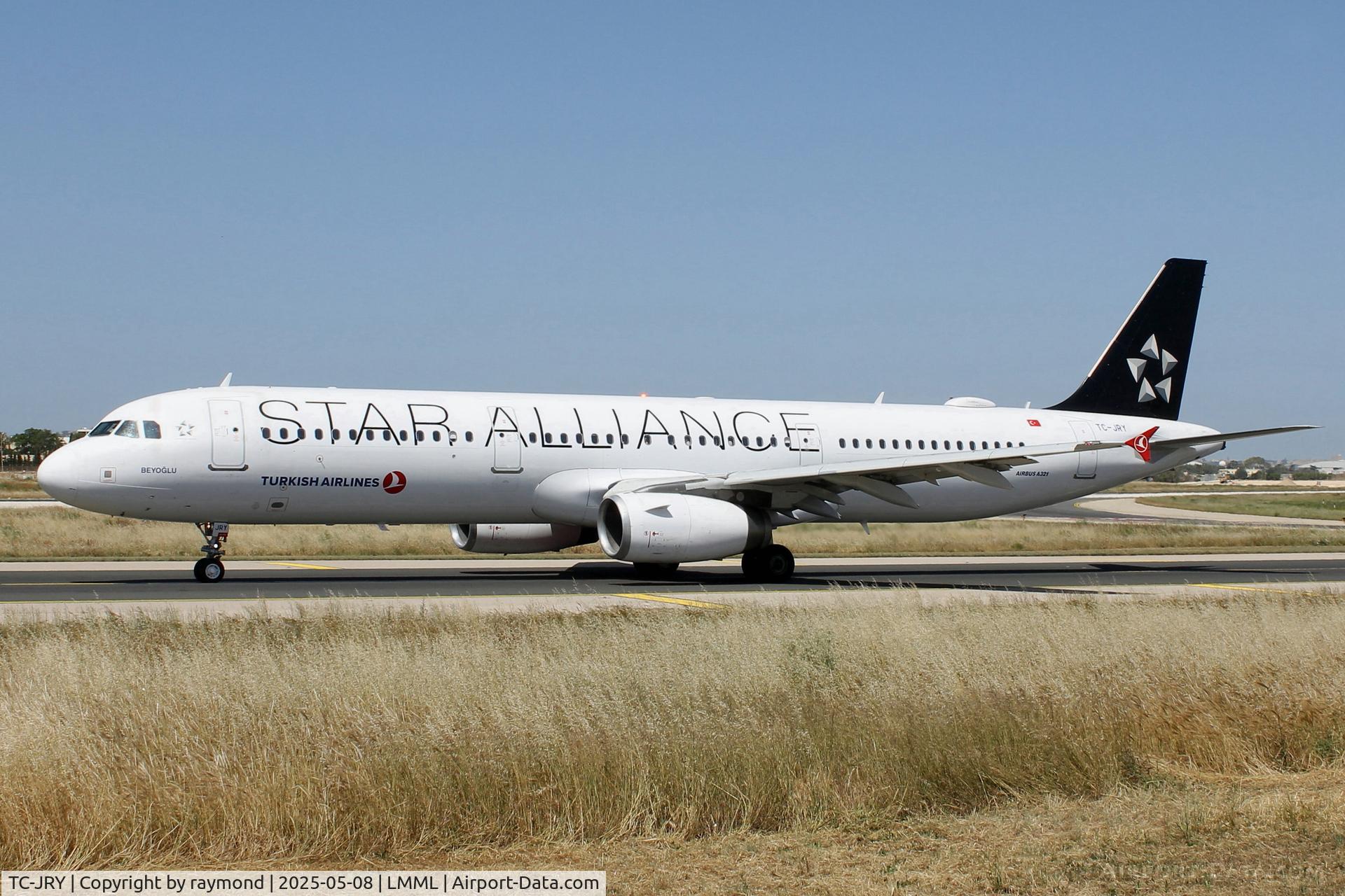 TC-JRY, 2012 Airbus A321-231 C/N 5083, Airbus A321-231 reg TC-JRY of Turkish Airlines in Star Alliance livery taxying out for departure from Malta.