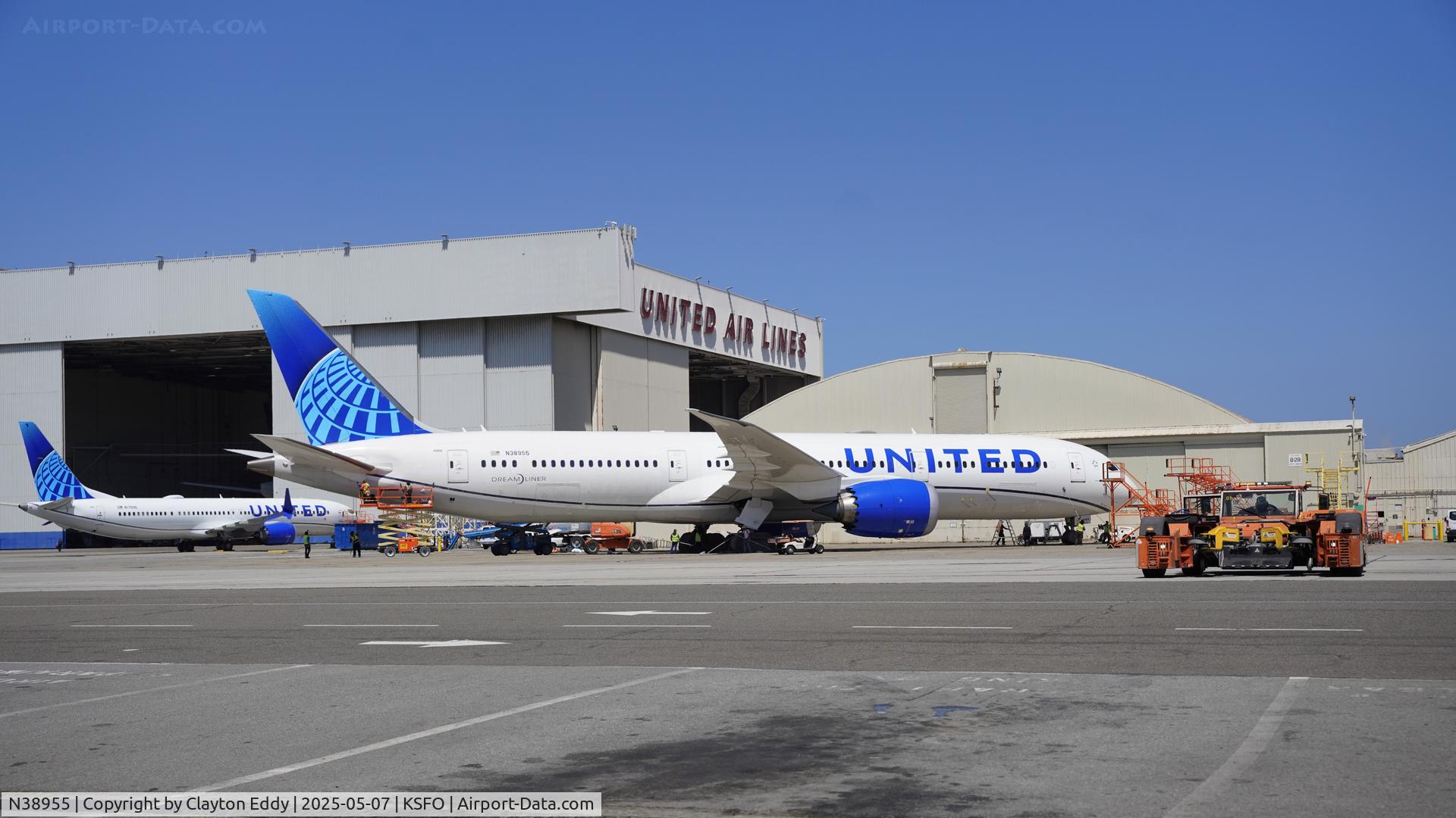 N38955, 2015 Boeing 787-9 Dreamliner C/N 37814, SFO 2025