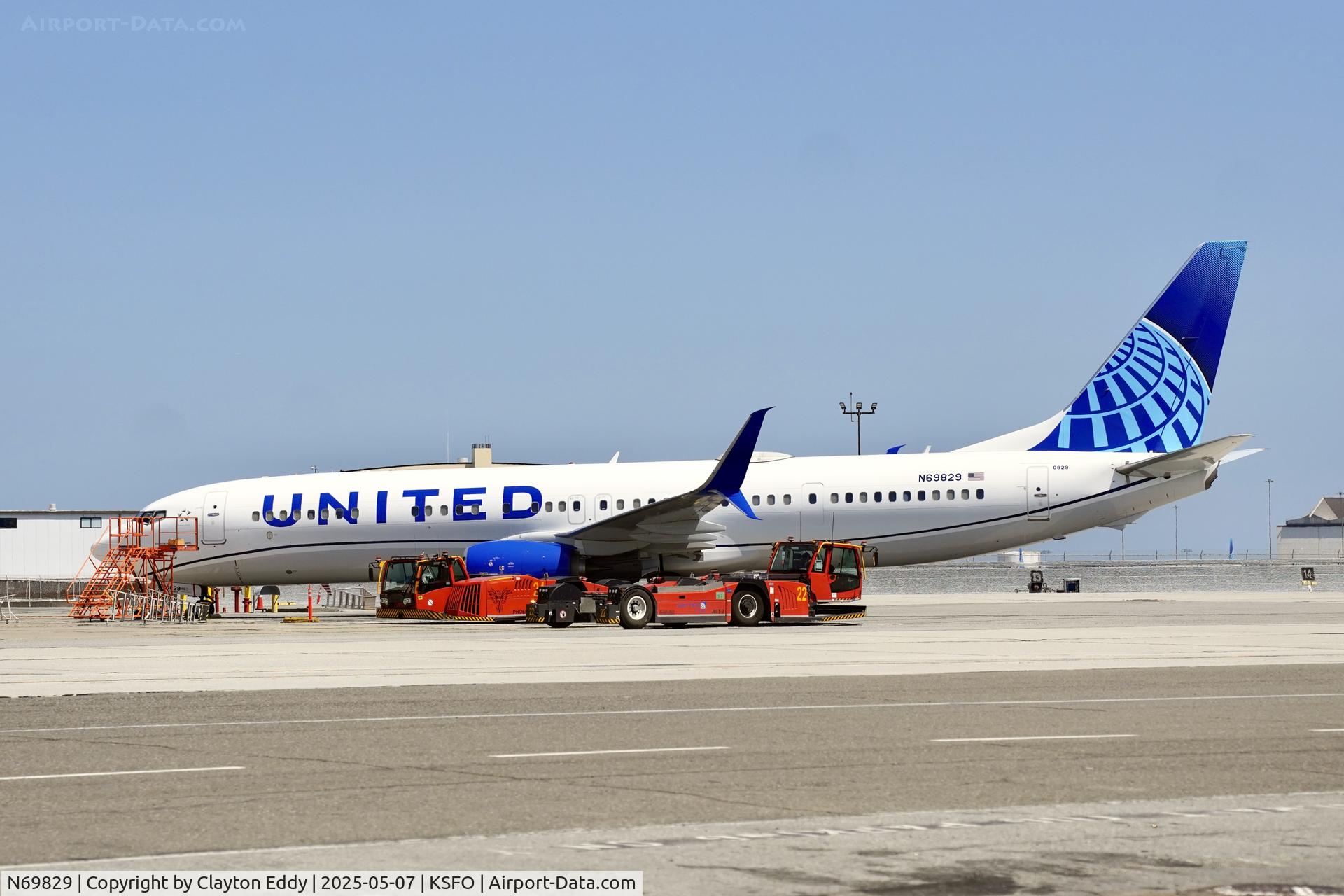 N69829, 2014 Boeing 737-924/ER C/N 44561, SFO 2025