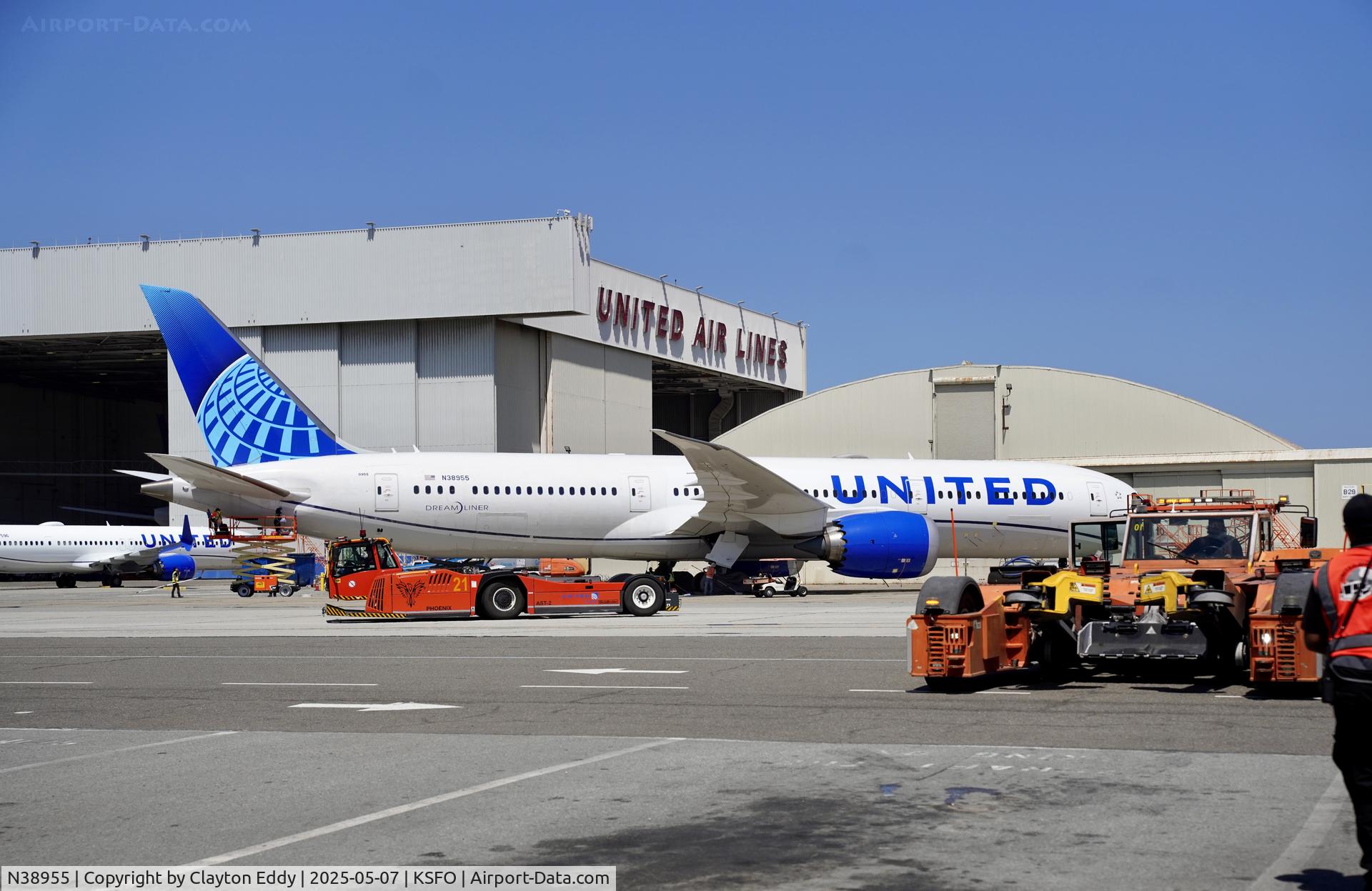 N38955, 2015 Boeing 787-9 Dreamliner C/N 37814, SFO 2025