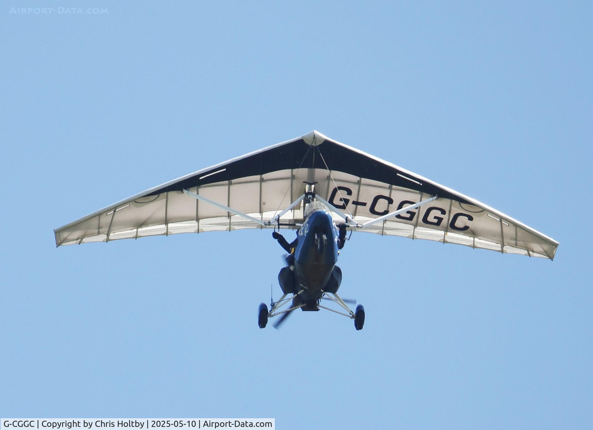 G-CGGC, 2009 P&M Aviation QuikR C/N 8469, Over Potters Bar, Herts