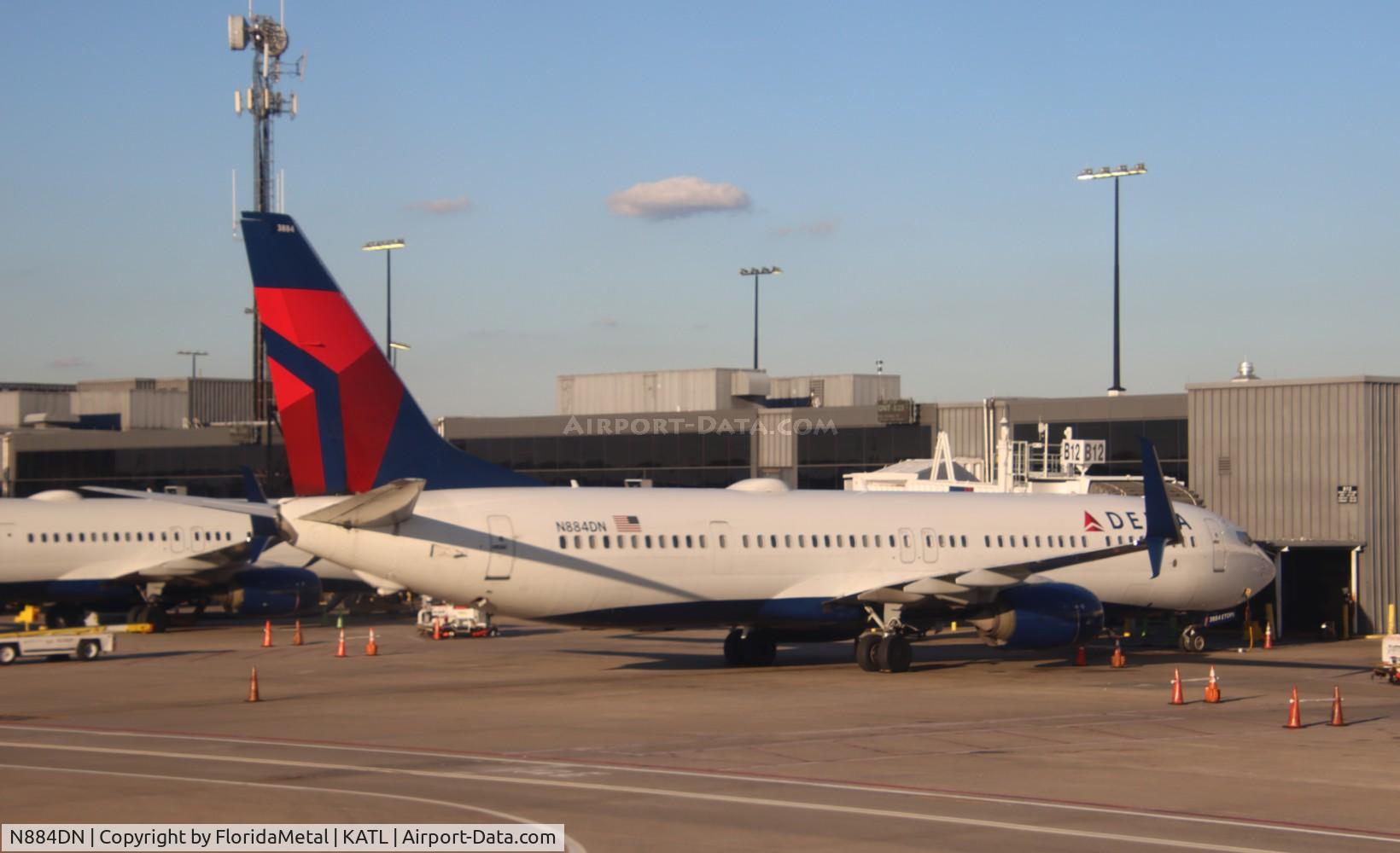 N884DN, 2017 Boeing 737-900/ER C/N 31995, DAL 739 zx 