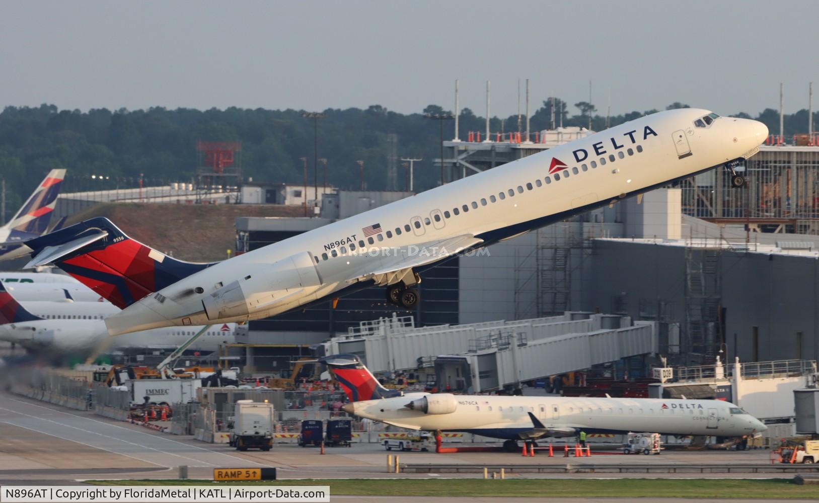 N896AT, 2005 Boeing 717-200 C/N 55048, DAL  712 zx atl-dal
