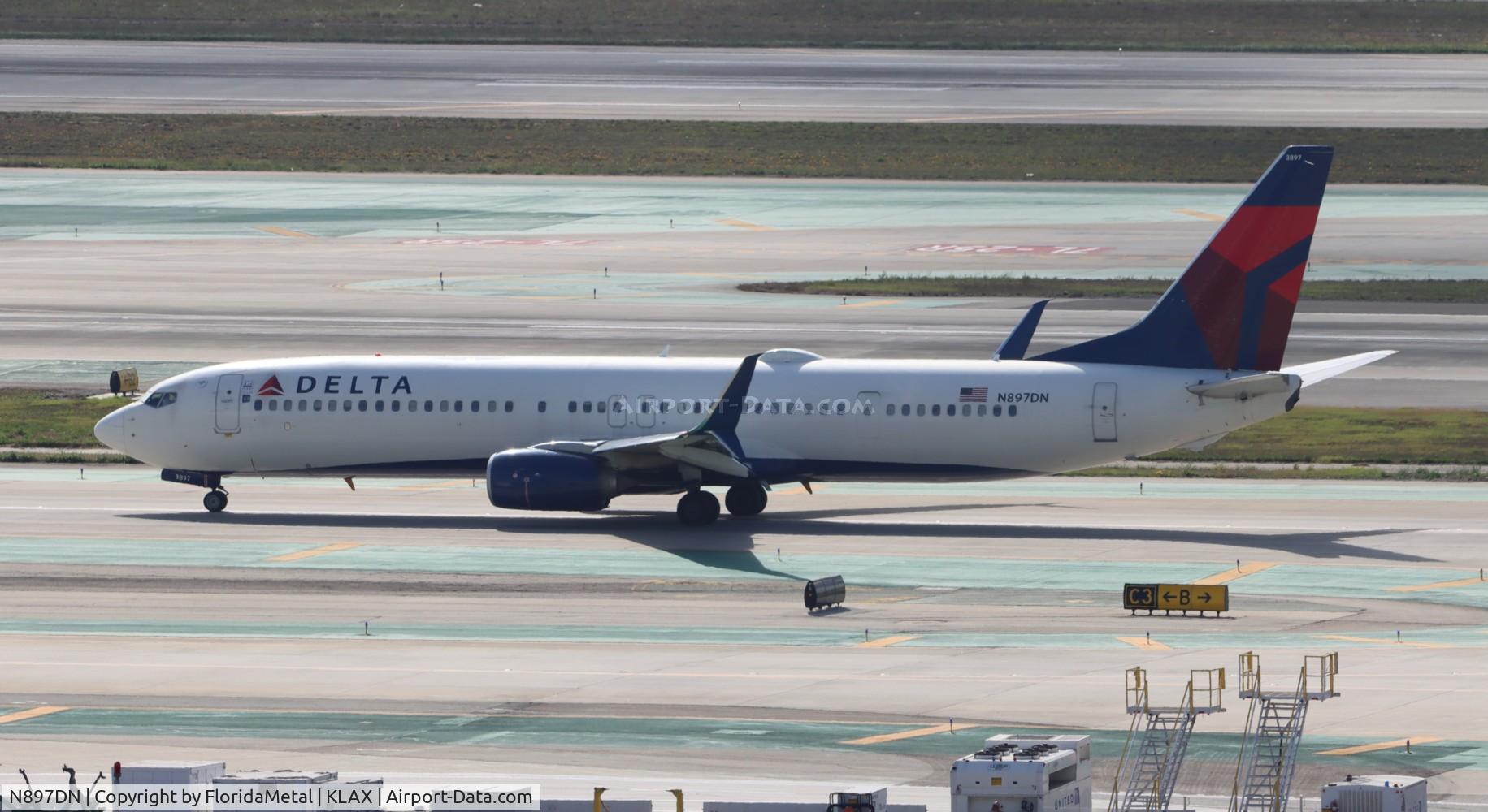 N897DN, 2018 Boeing 737-932ER C/N 32004, DAL 739 zx lax-cun, mmun
