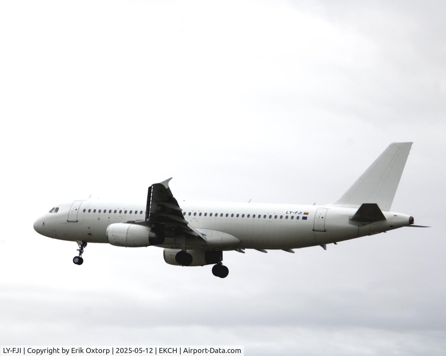 LY-FJI, 2004 Airbus A320-232 C/N 2157, LY-FJI landing rw 22L