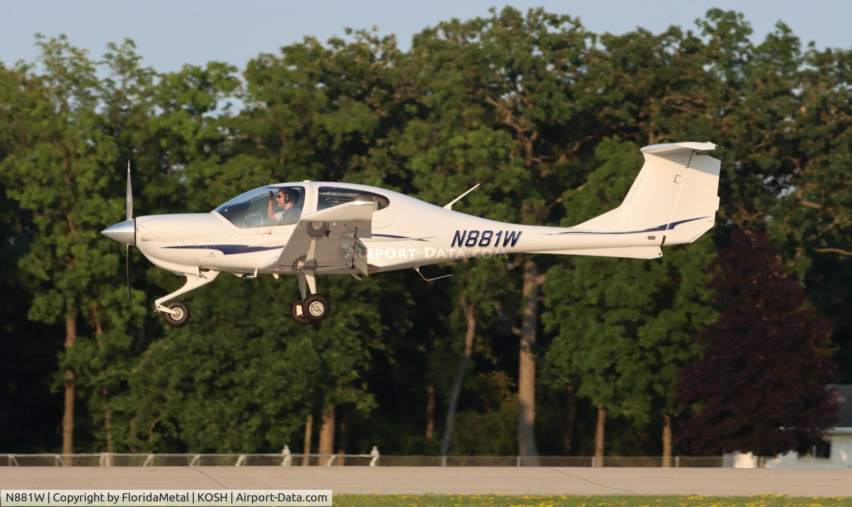N881W, 2005 Diamond DA-40 Diamond Star C/N 40.550, DA40 zx 