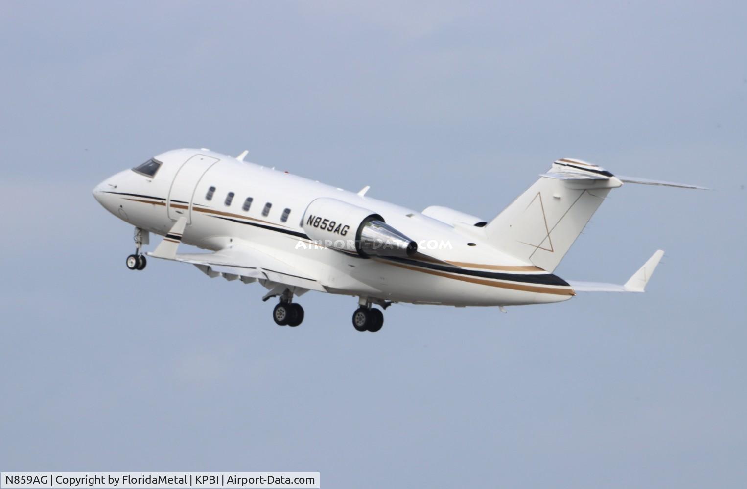 N859AG, Bombardier Challenger 605 (CL-600-2B16) C/N 5831, Challenger 605 zx 