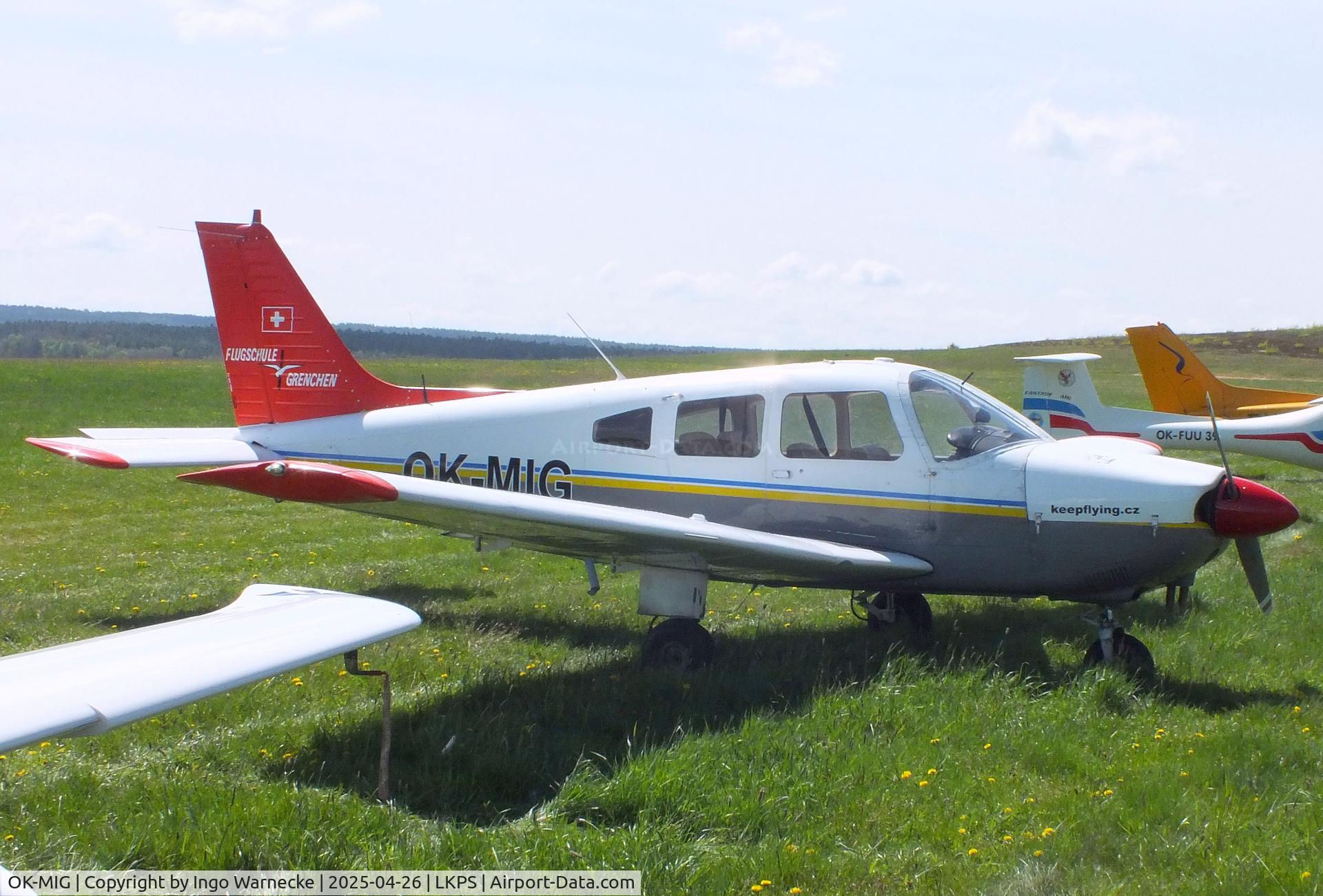 OK-MIG, 1989 Piper PA-28-181 Archer II C/N 28-90123, Piper PA-28-181 Archer II at the 2025 Plasy Den ve vzduchu airshow