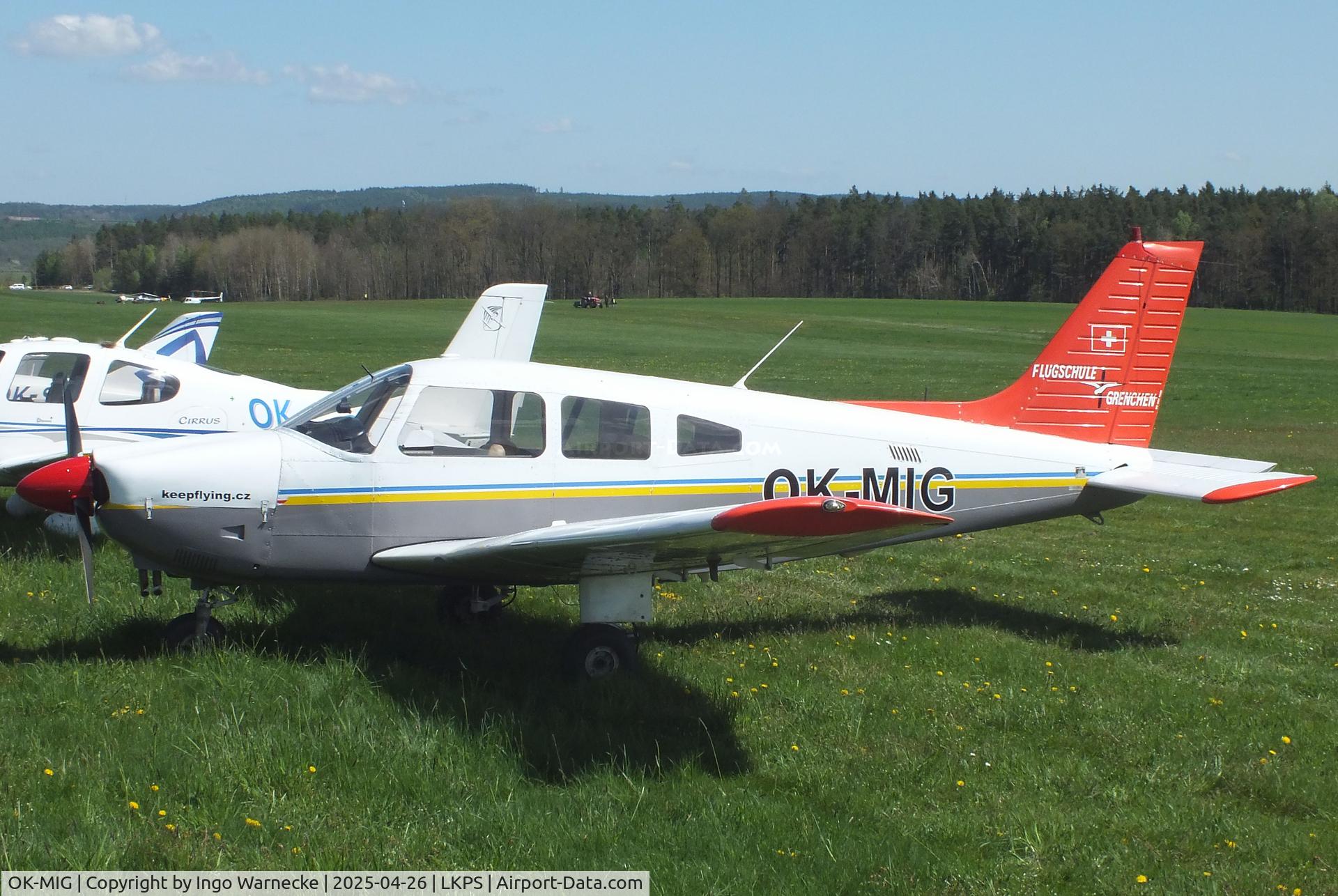 OK-MIG, 1989 Piper PA-28-181 Archer II C/N 28-90123, Piper PA-28-181 Archer II at the 2025 Plasy Den ve vzduchu airshow
