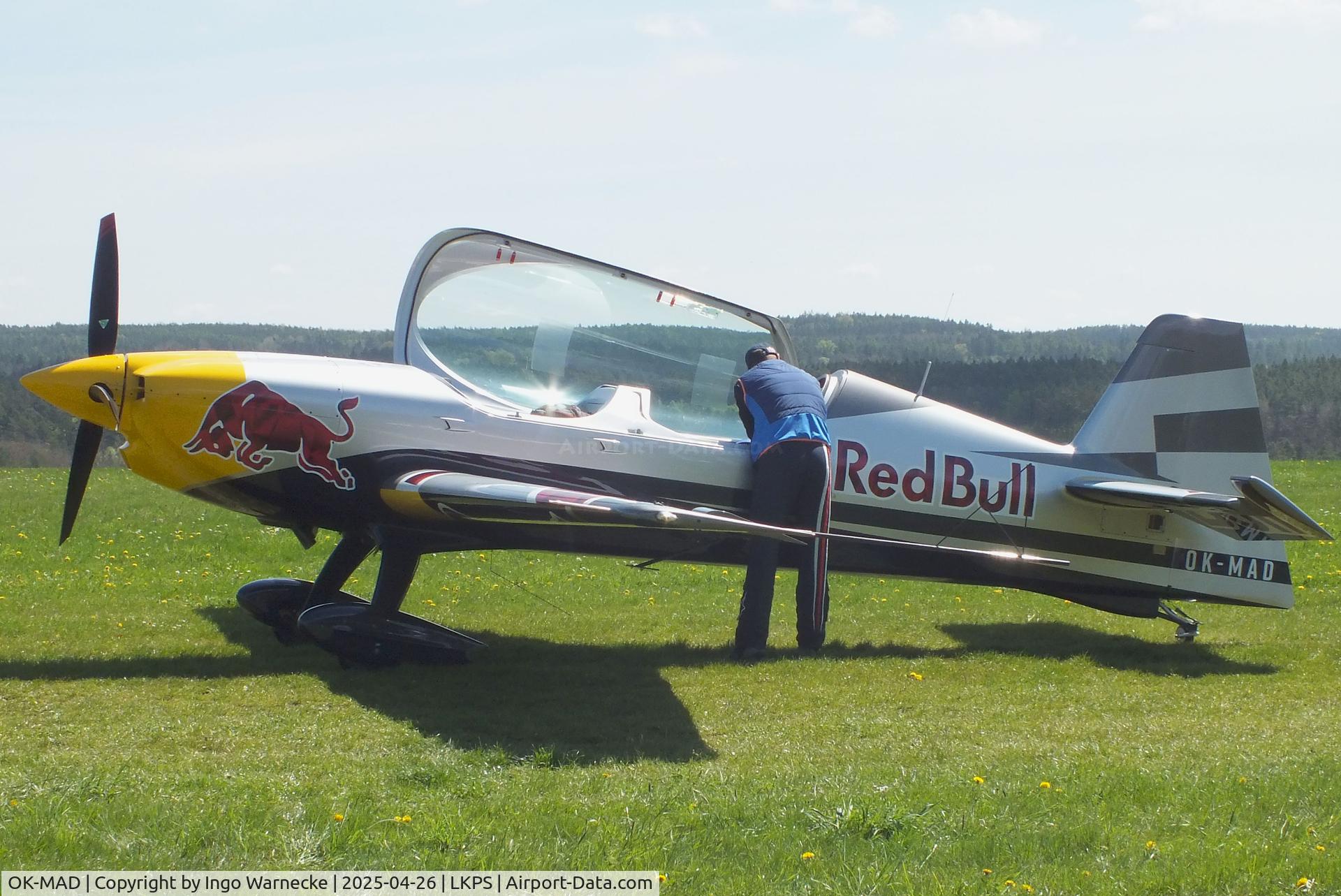 OK-MAD, Extra NG C/N NG015, Extra NG at the 2025 Plasy Den ve vzduchu airshow