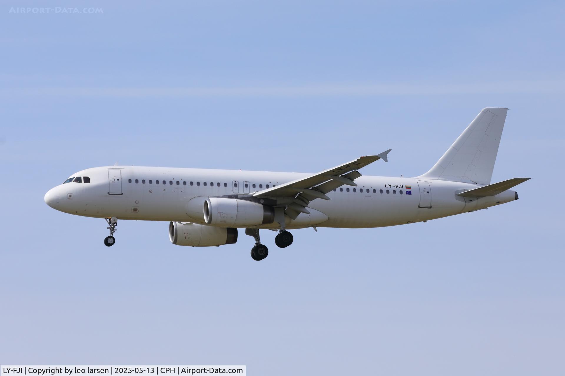 LY-FJI, 2004 Airbus A320-232 C/N 2157, Copenhagen 13.5.2025
