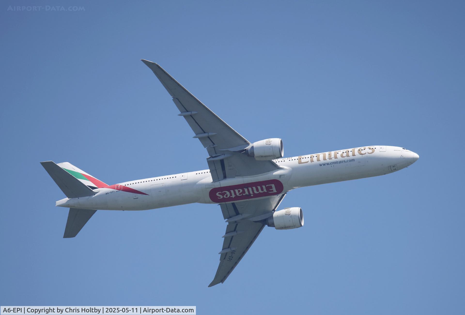 A6-EPI, 2015 Boeing 777-31H/ER C/N 42328/1364, Over Amwell, Herts.
