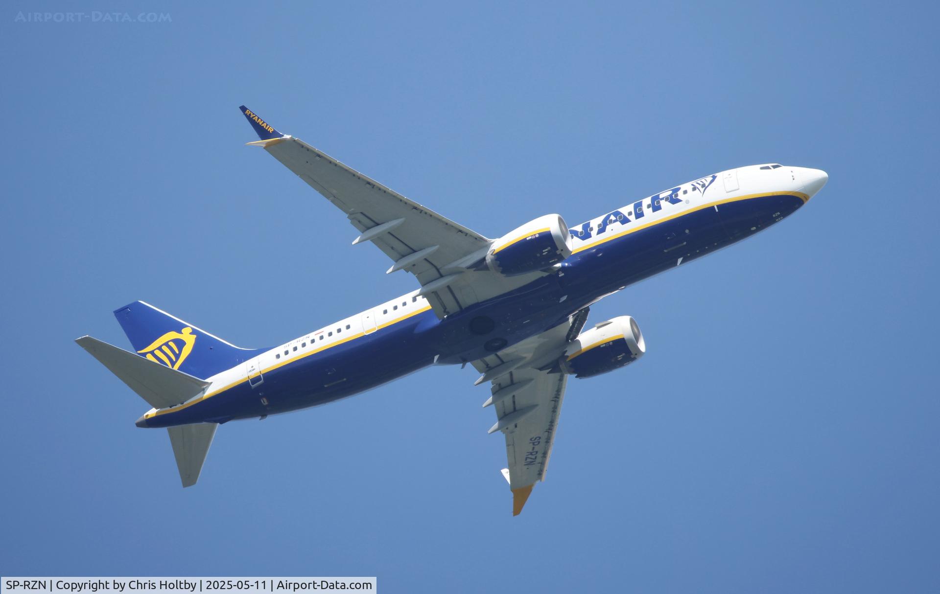 SP-RZN, 2024 Boeing 737-8 MAX 200 C/N 62377, Over Amwell, Herts