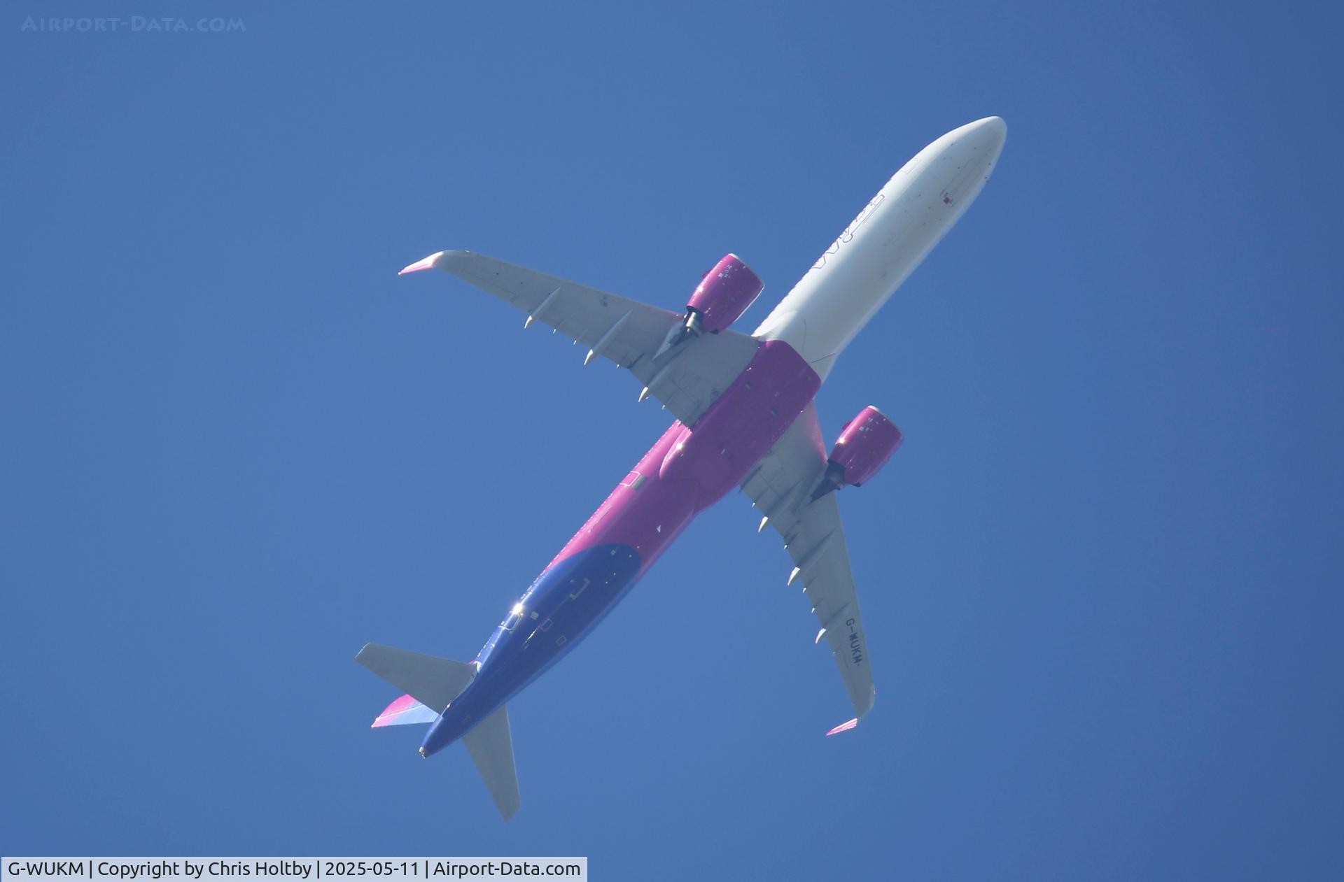 G-WUKM, 2021 Airbus A321-271NX C/N 10283, Over Amwell, Herts.