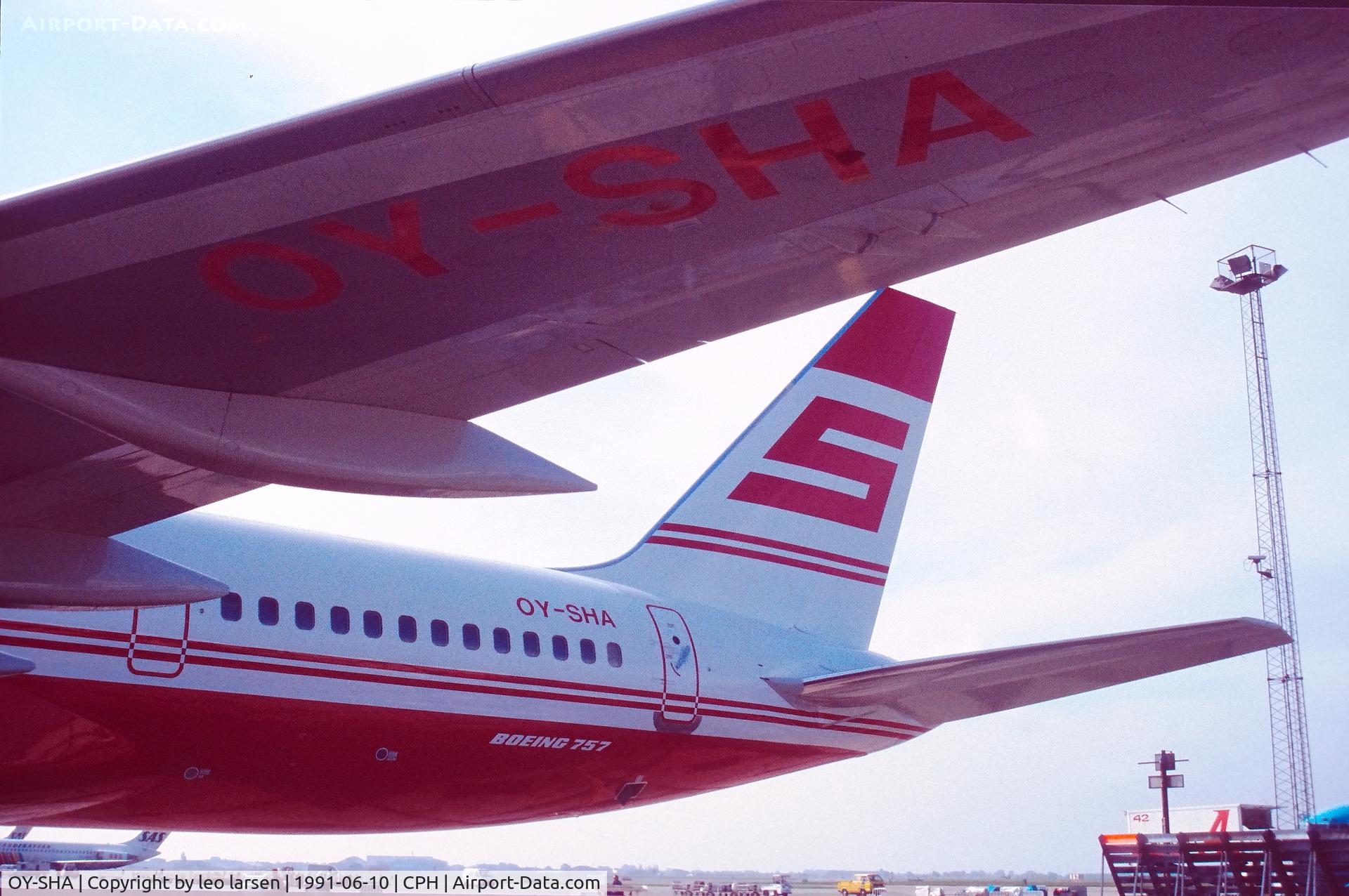 OY-SHA, 1991 Boeing 757-2J4 C/N 25155, Copenhagen 10.6.1991
