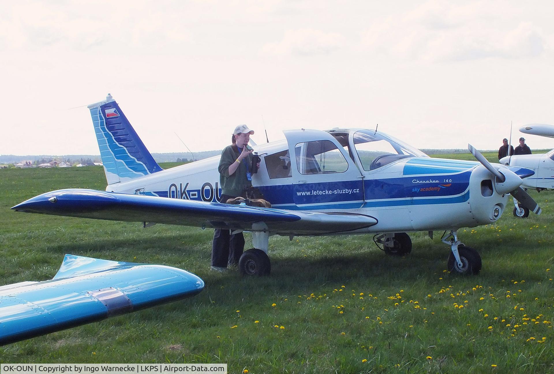 OK-OUN, 1964 Piper PA-28-140 Cherokee C/N 28-20495, Piper PA-28-140 Cherokee at the 2025 Plasy Den ve vzduchu airshow
