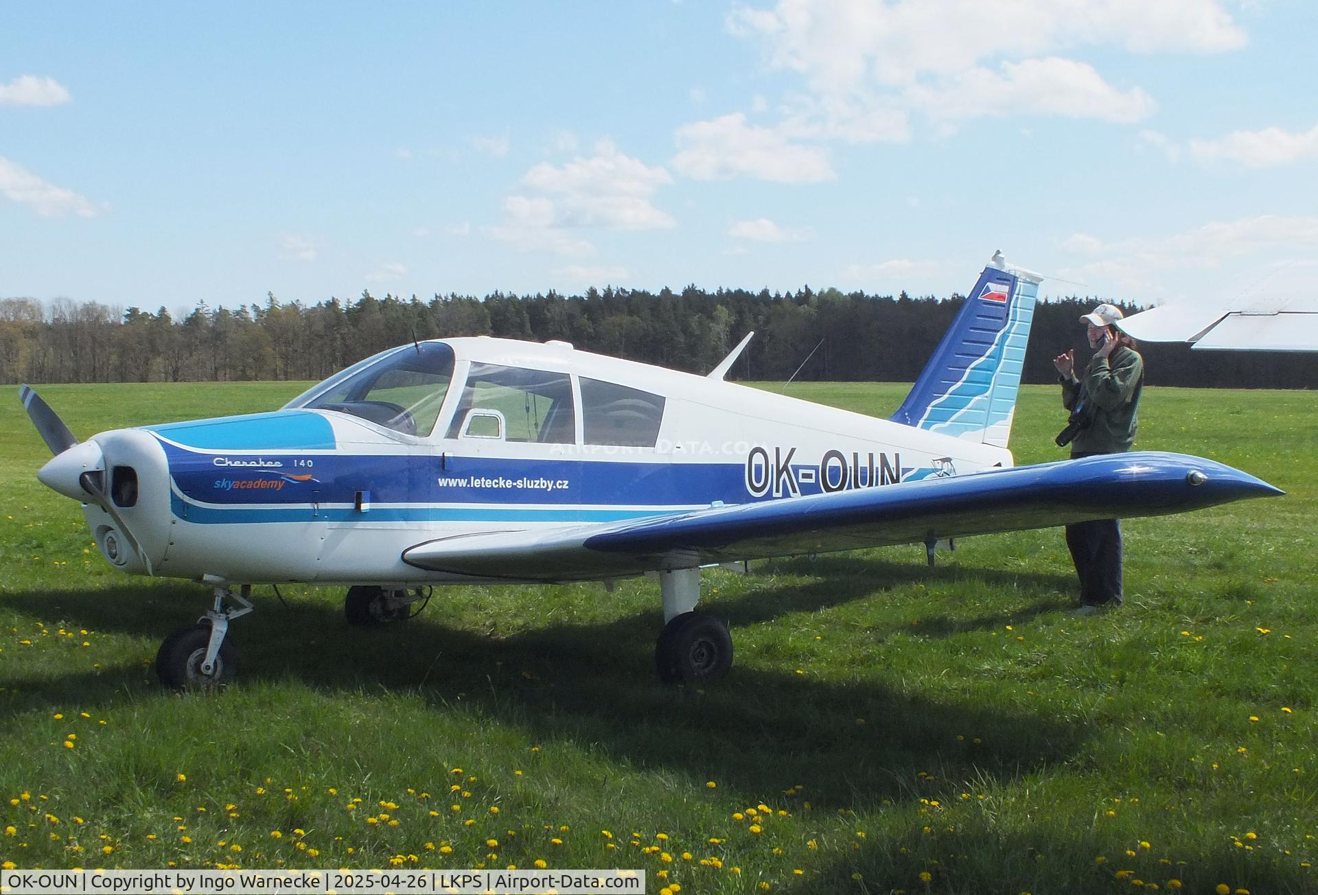 OK-OUN, 1964 Piper PA-28-140 Cherokee C/N 28-20495, Piper PA-28-140 Cherokee at the 2025 Plasy Den ve vzduchu airshow