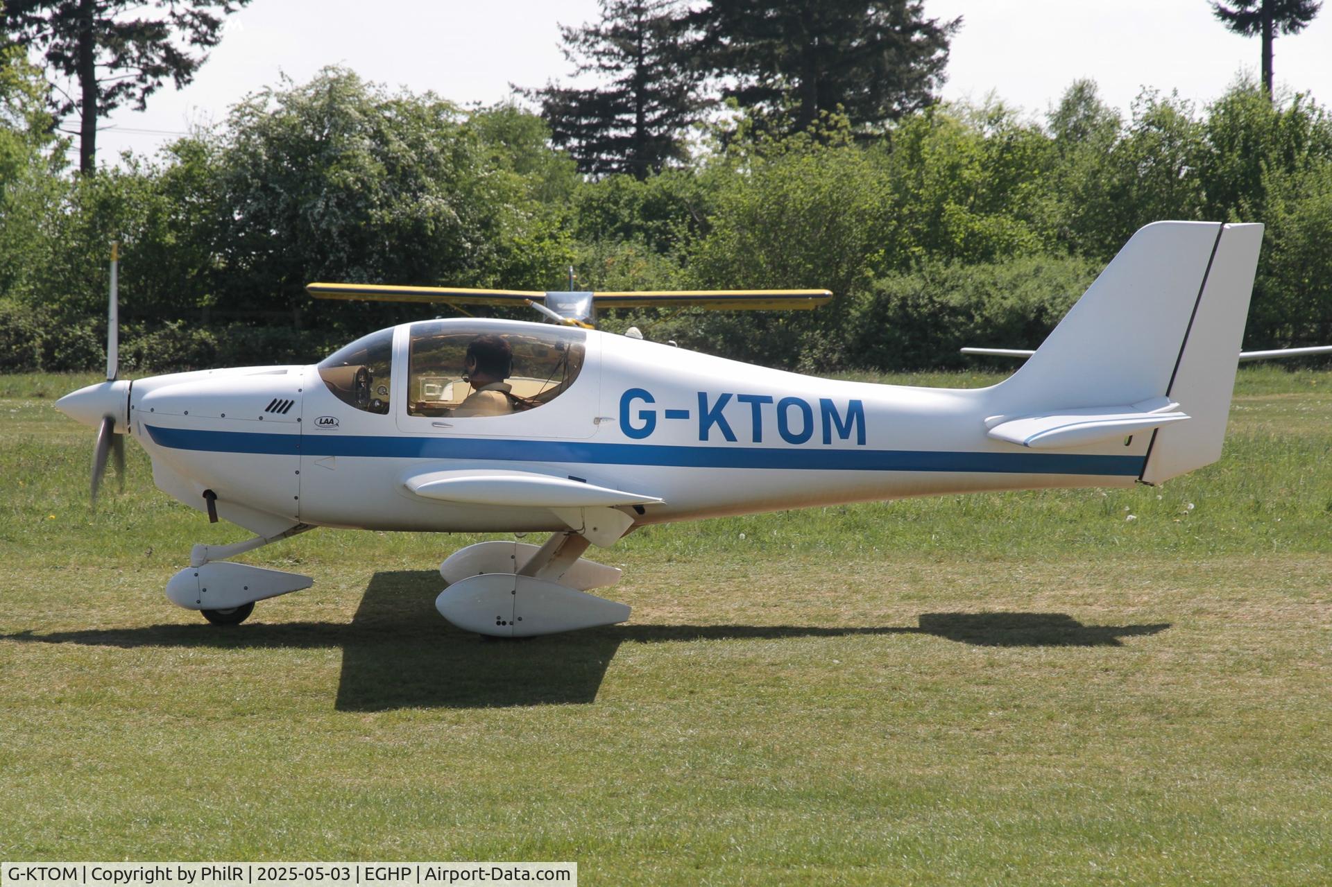 G-KTOM, 2001 Europa XS C/N PFA247-13303, G-KTOM 2001 Europa XS Popham Microlight Fly In