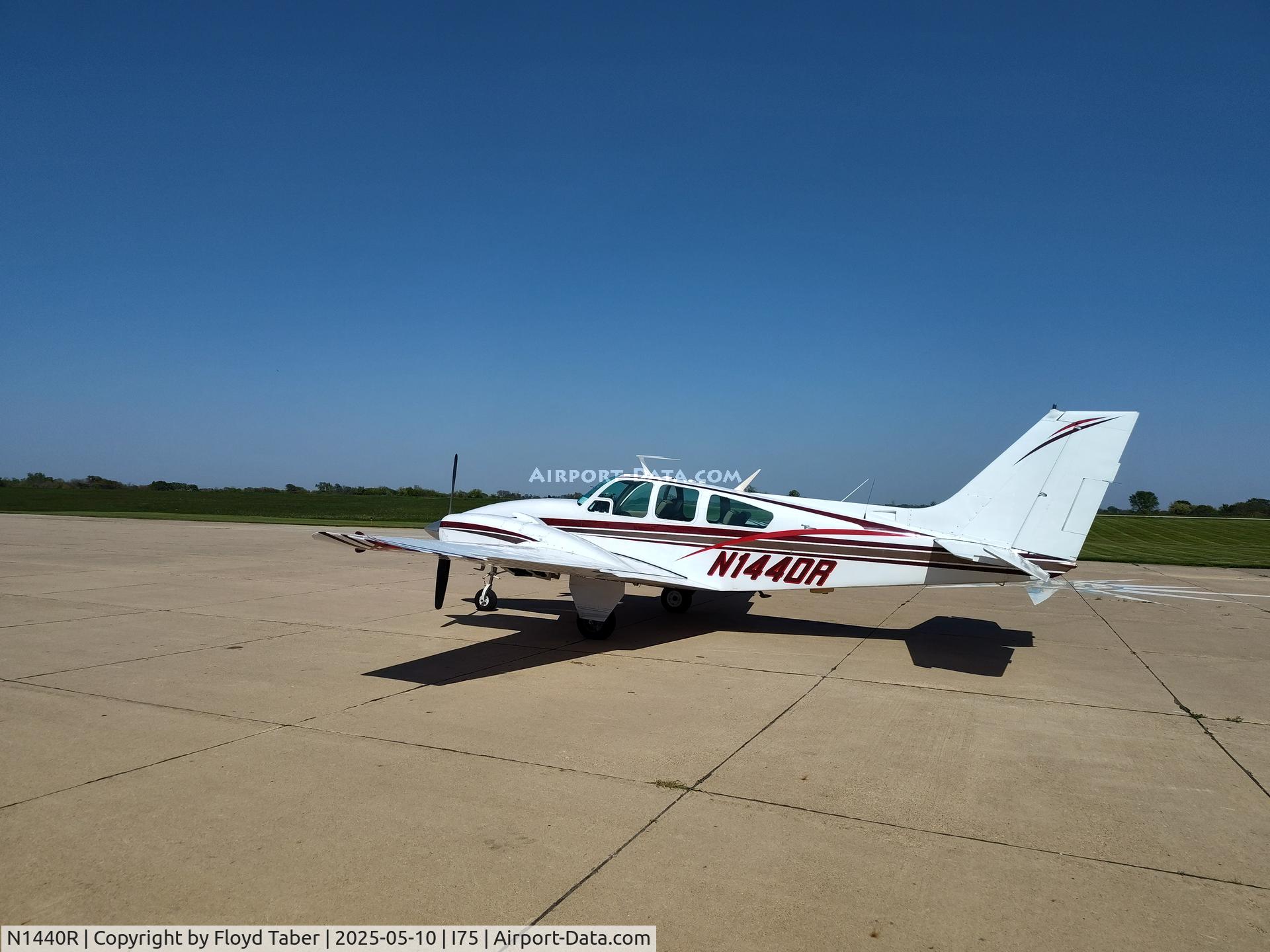 N1440R, 1966 Beech C55 Baron (95-C55) C/N TE-175, Heading home to Sioux Falls after a trip to Nashville