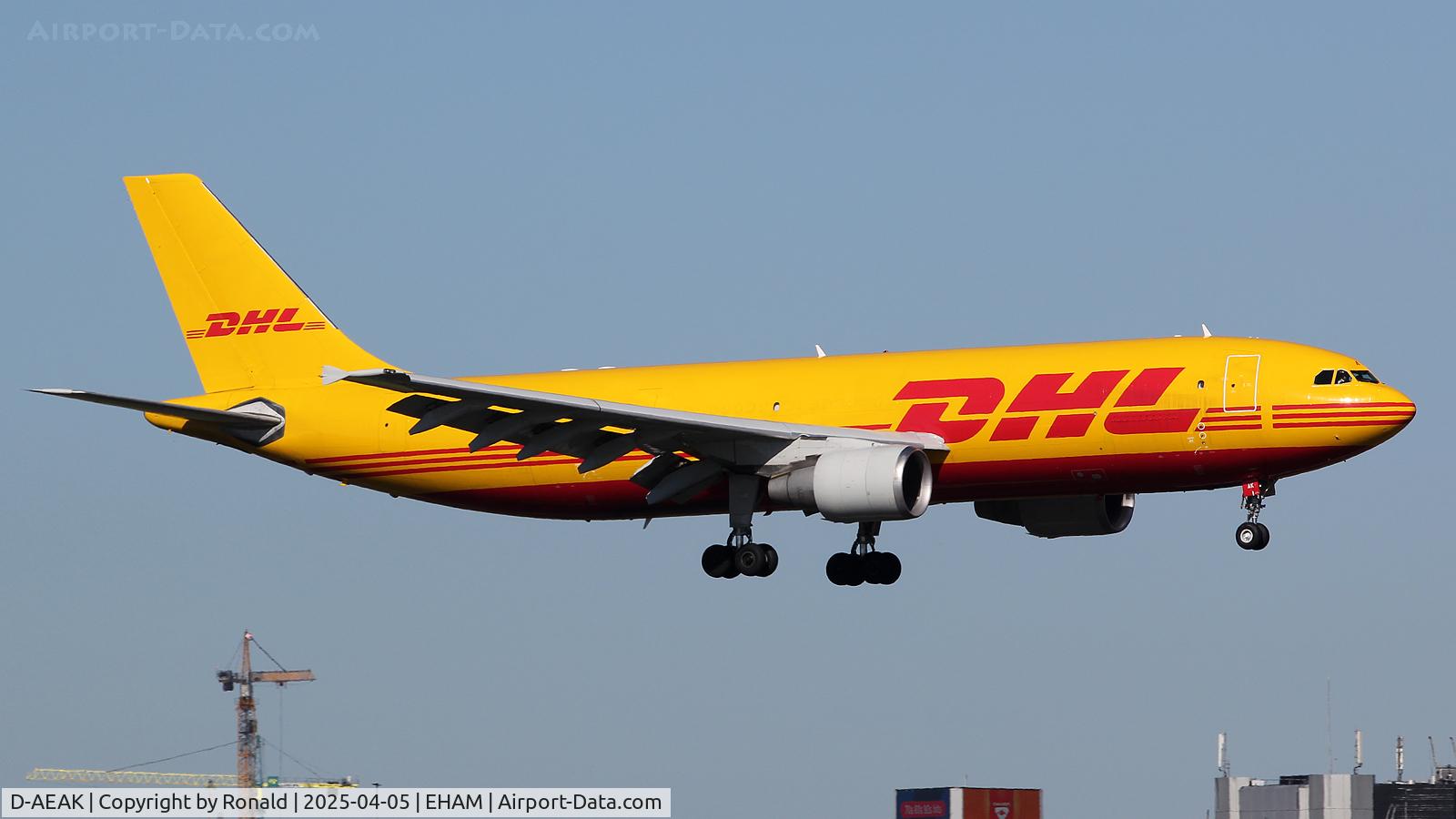 D-AEAK, 1992 Airbus A300B4-622R(F) C/N 670, at eham